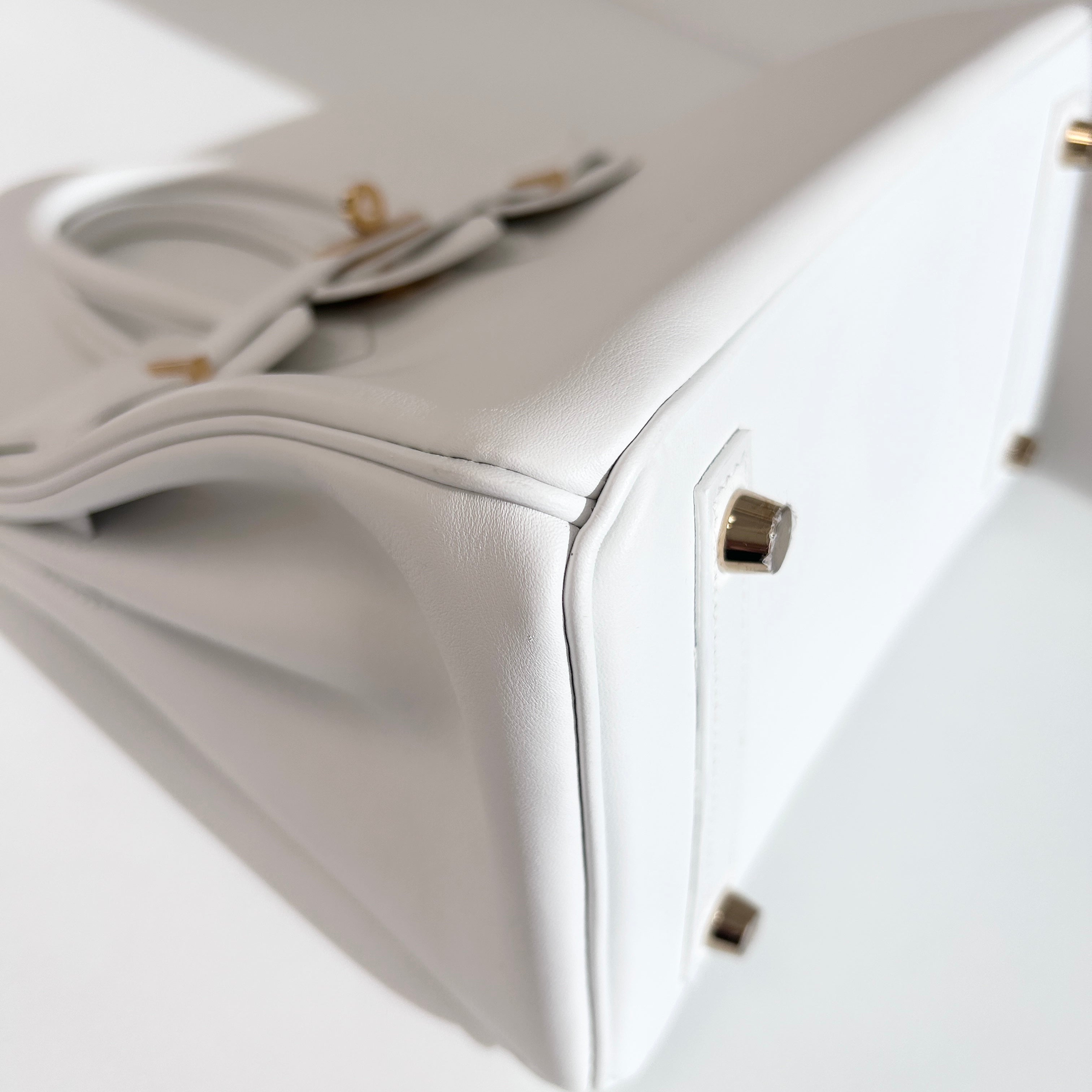 White Swift Leather 25 Birkin Bag w/GHW
