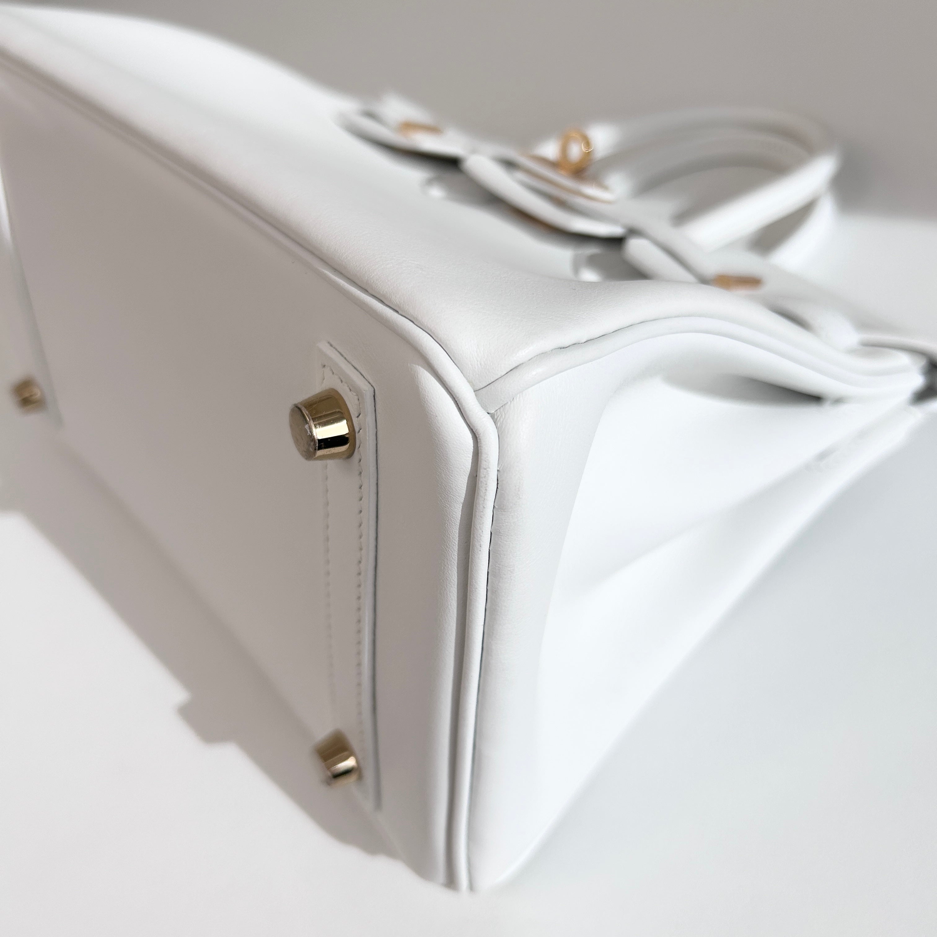 White Swift Leather 25 Birkin Bag w/GHW