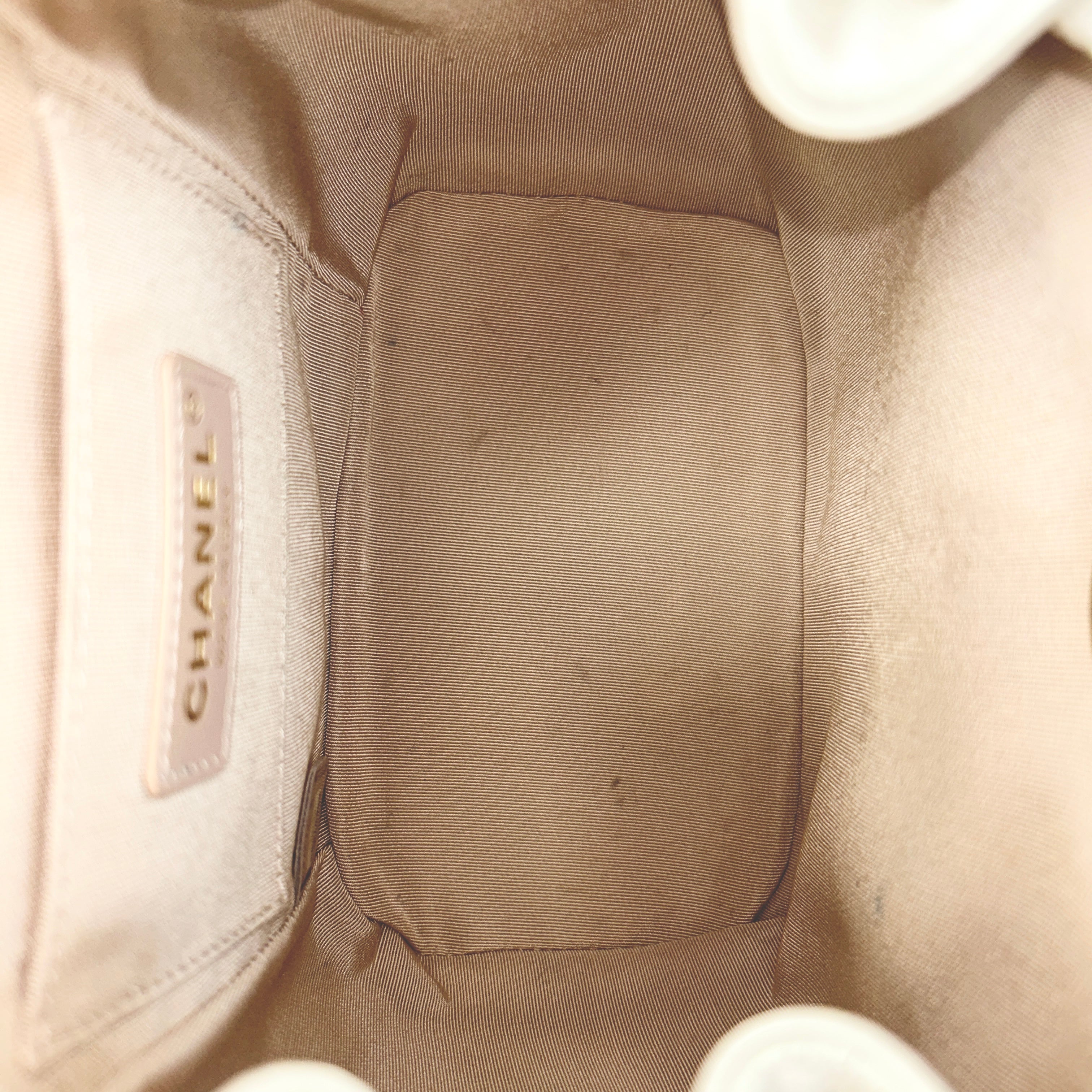 White Quilted Caviar Leather Matelasse Chain Backpack w/GHW