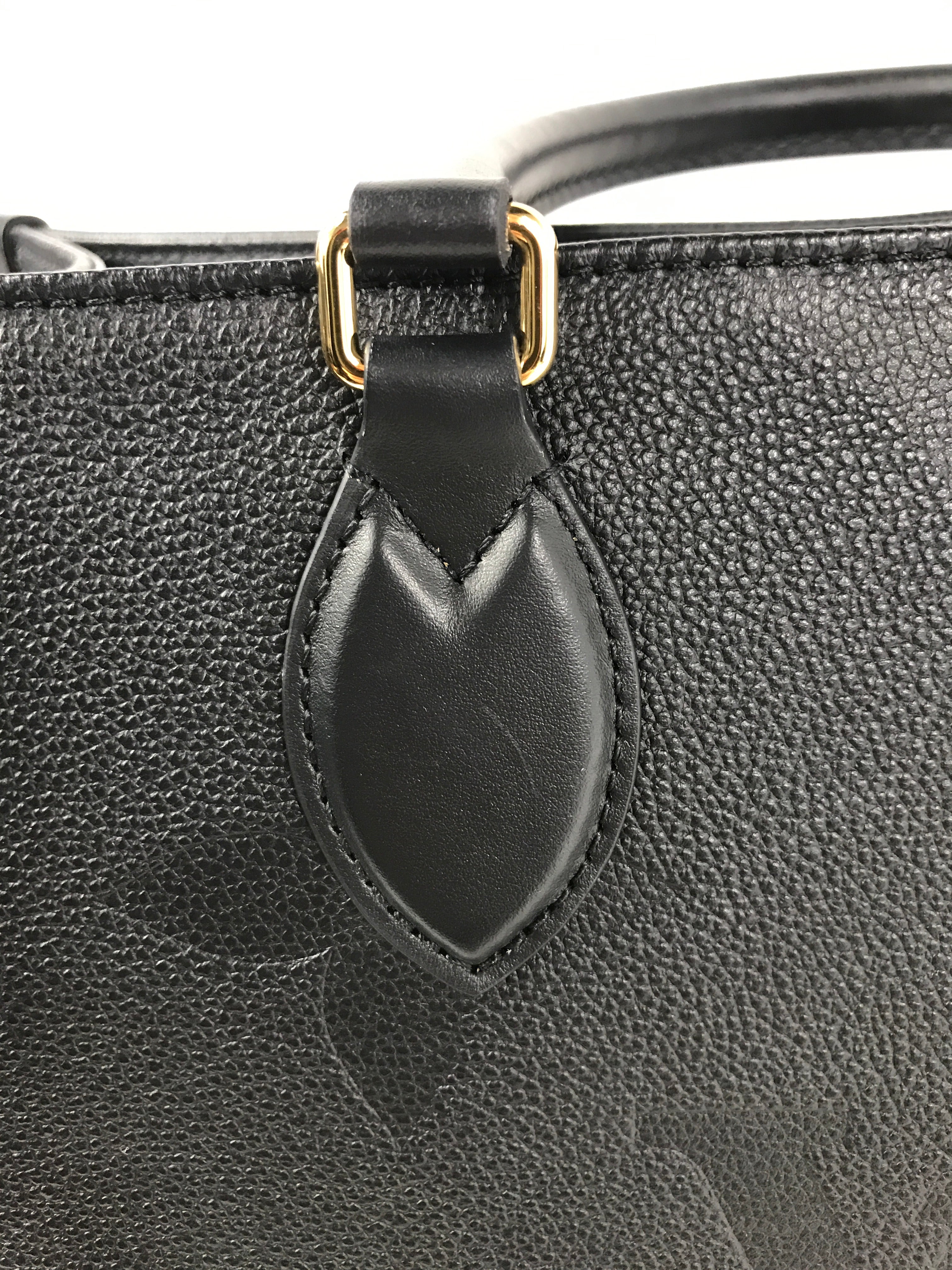 Black Empriente (Vachetta OnTheGo MM Tote w/GHW