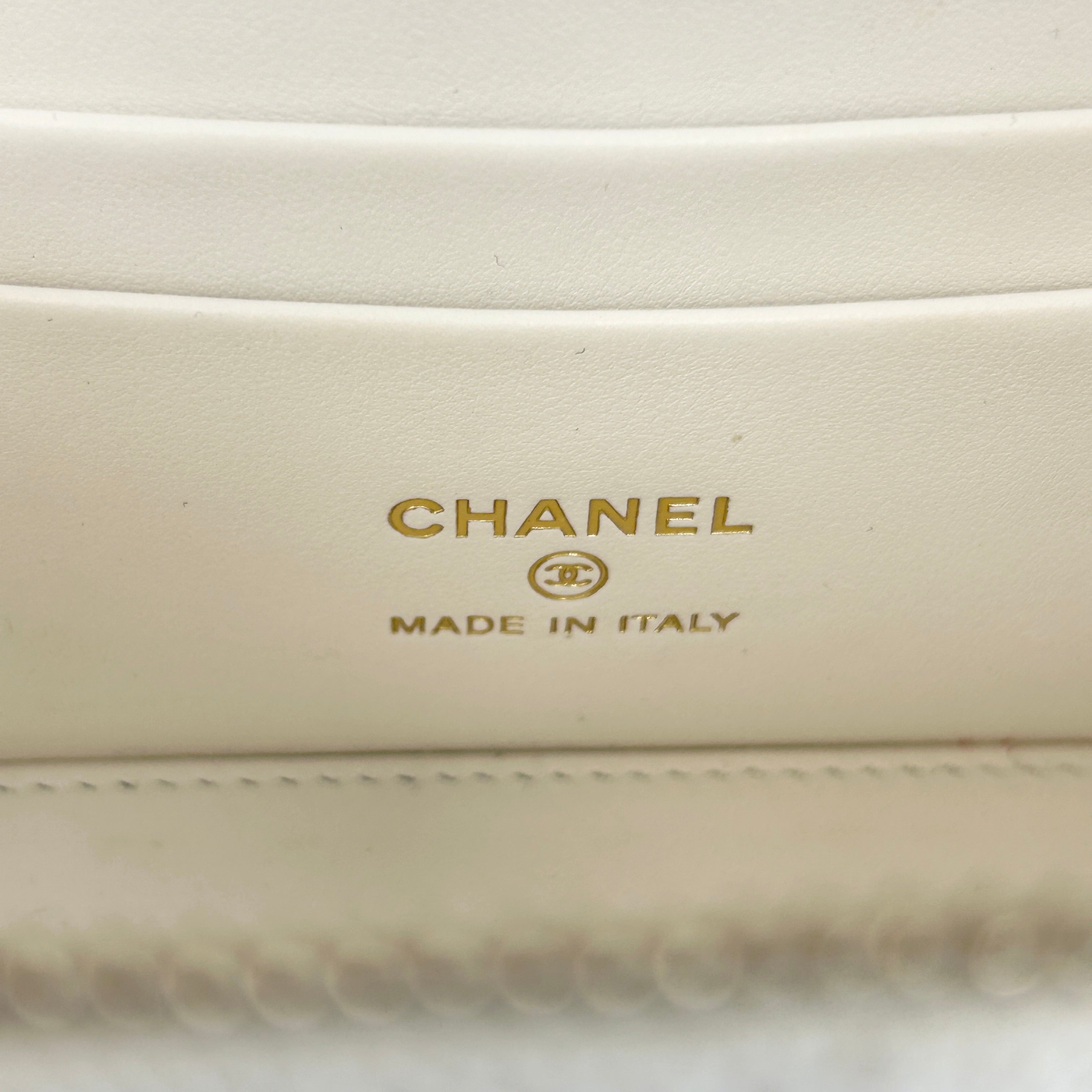 White Quilted Caviar Leather Small Vanity Case with Chain Bag w/GHW