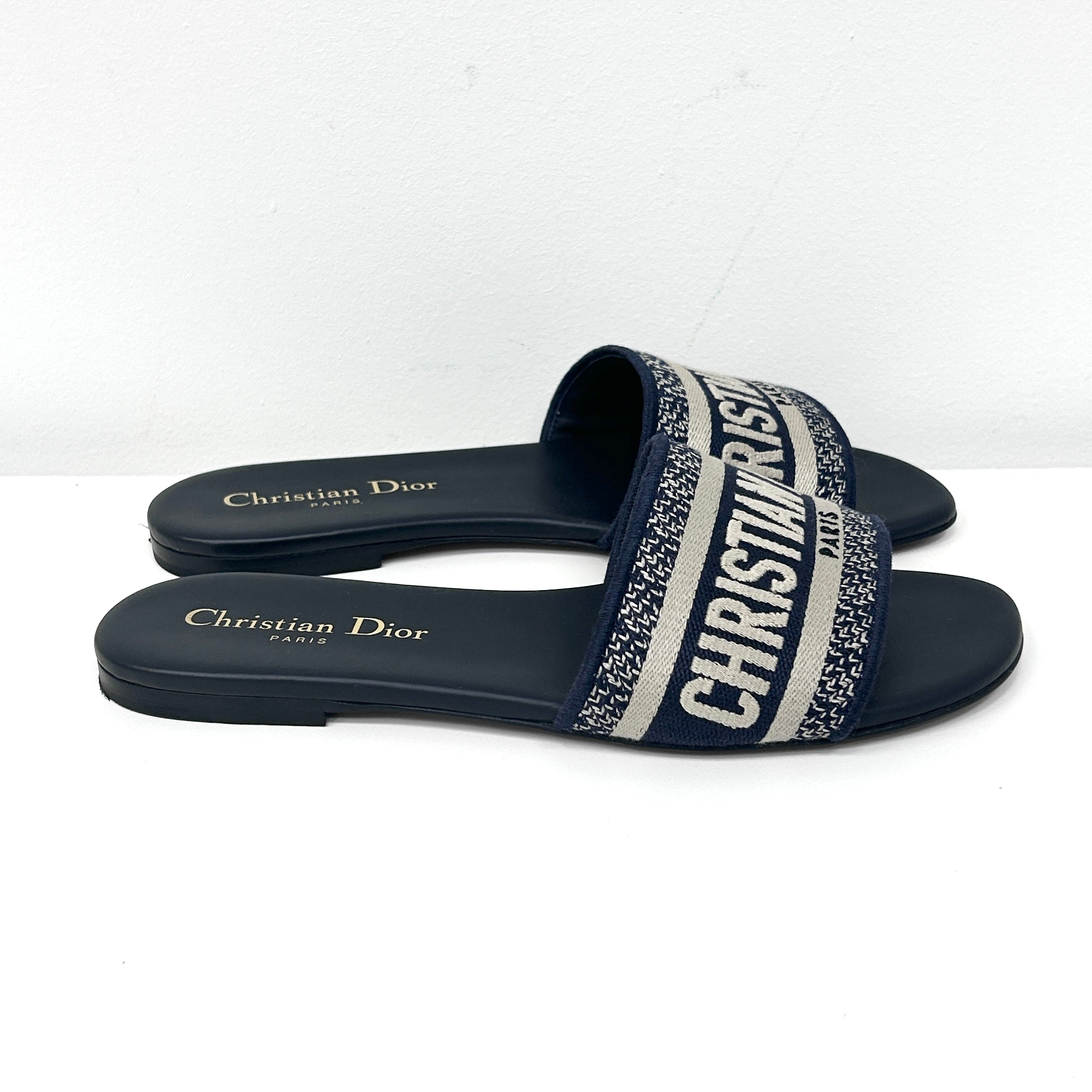 Deep Blue Embroidered Cotton Dway Slide