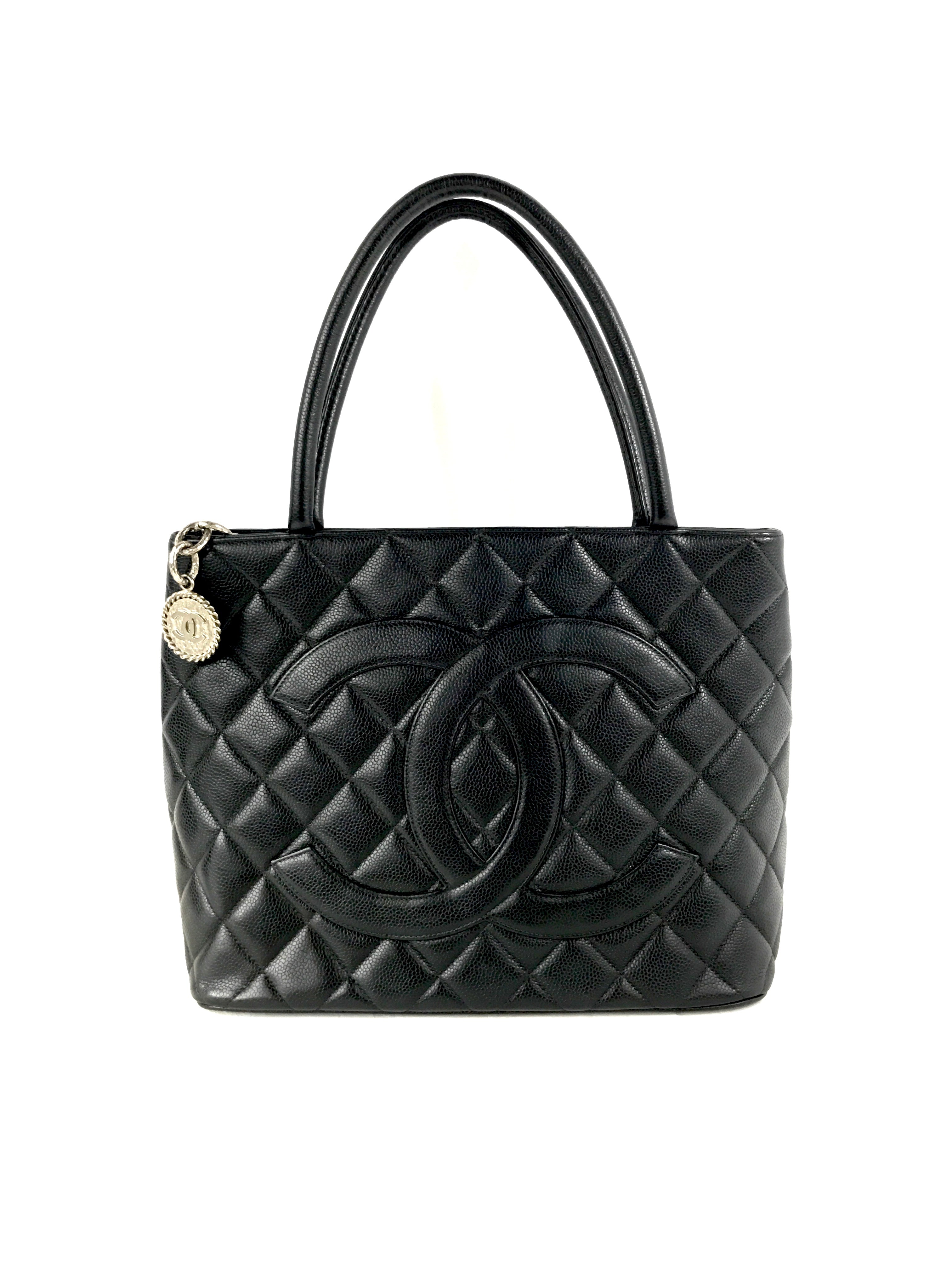 Black Caviar Quilted Timeless CC Medallion Tote w/RHW-PENDING