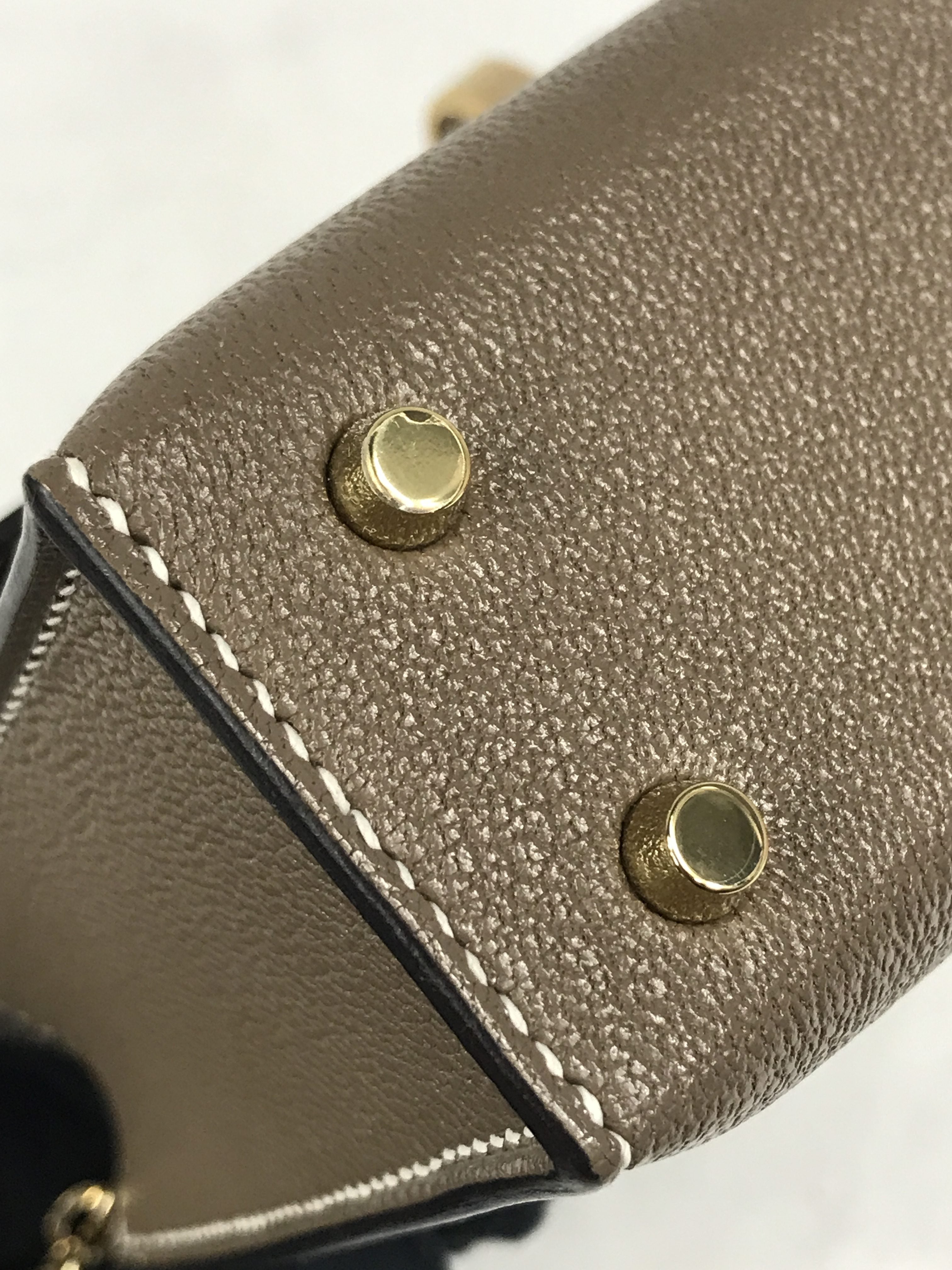 Etoupe Chevre Myssore Verrou Chain Mini Bag W/GHW - Haute Classics