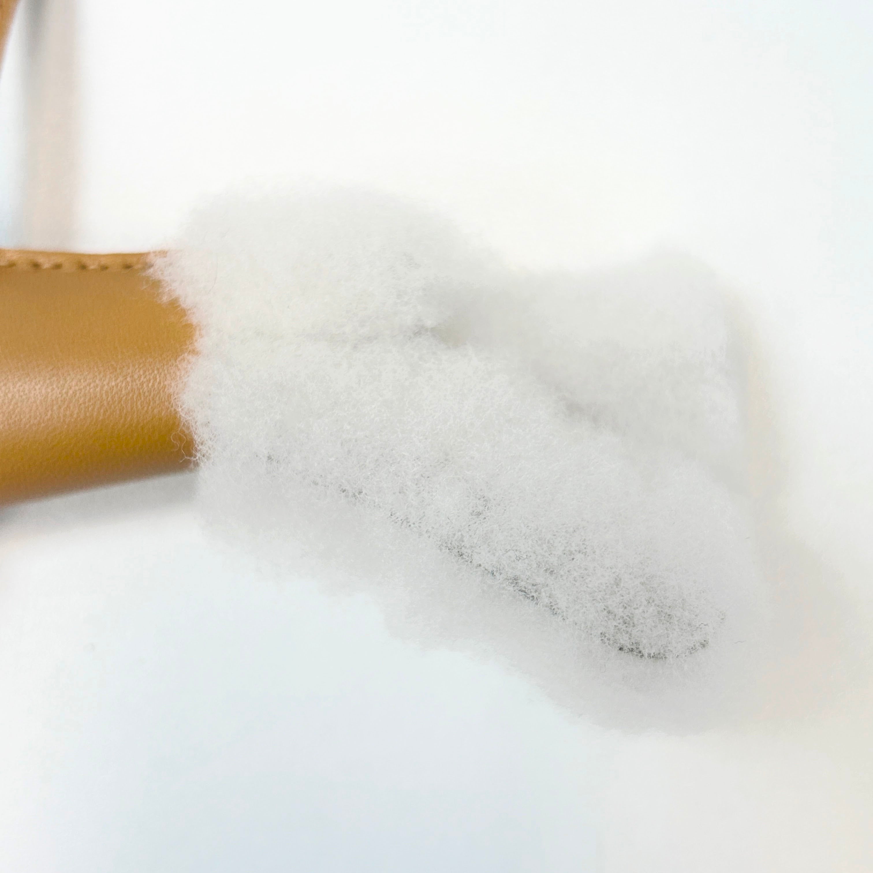 Merinos Wool/Sesame Lambskin Leather Budy Charm