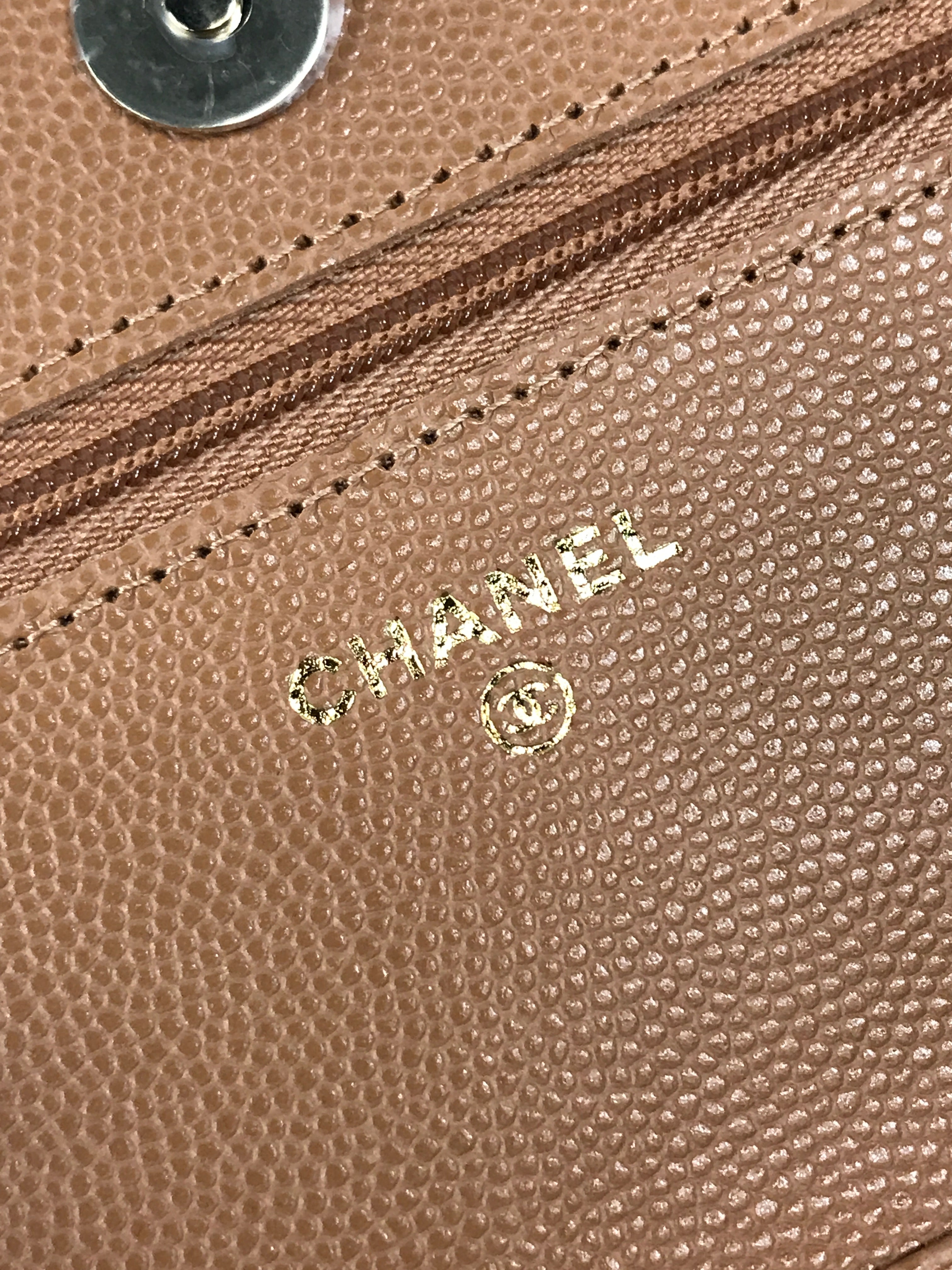 Caviar Beige Fonce Wallet On Chain w/LGHW