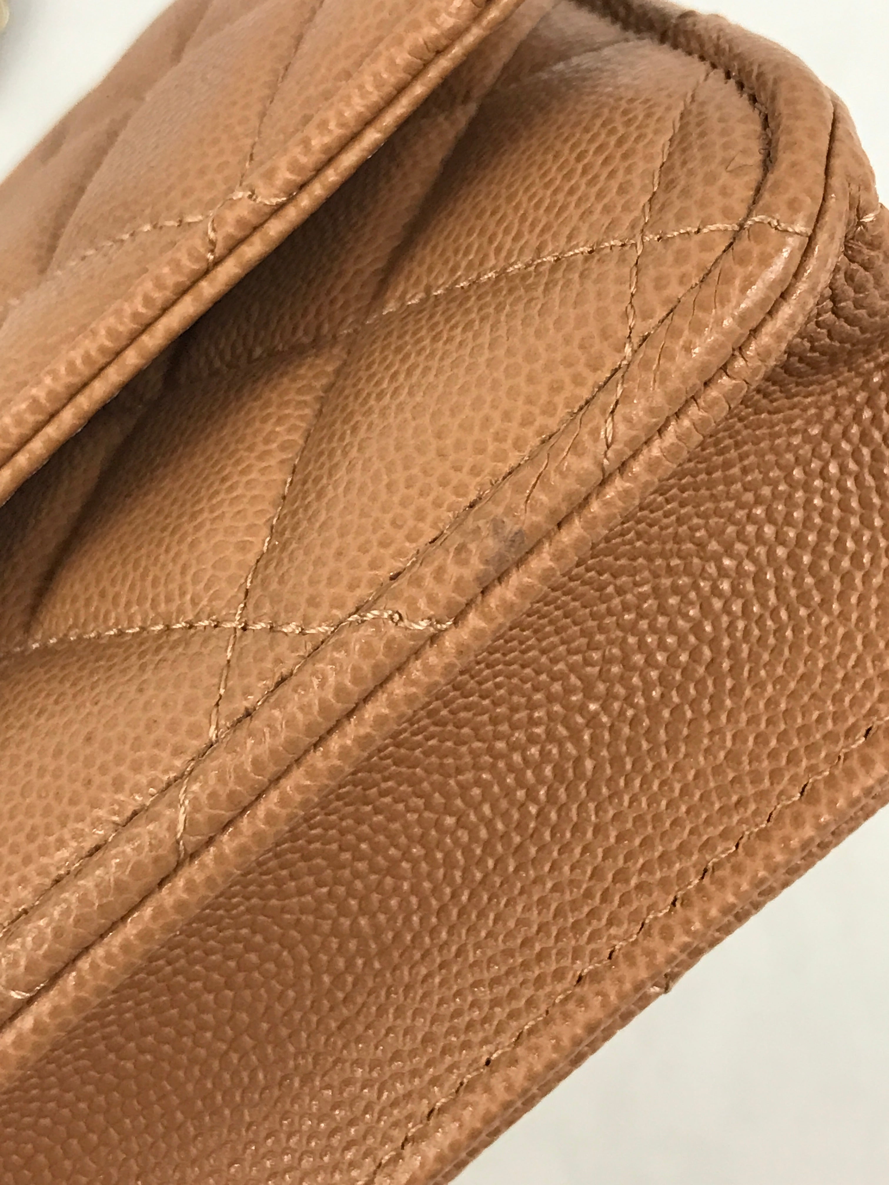 Caviar Beige Fonce Wallet On Chain w/LGHW