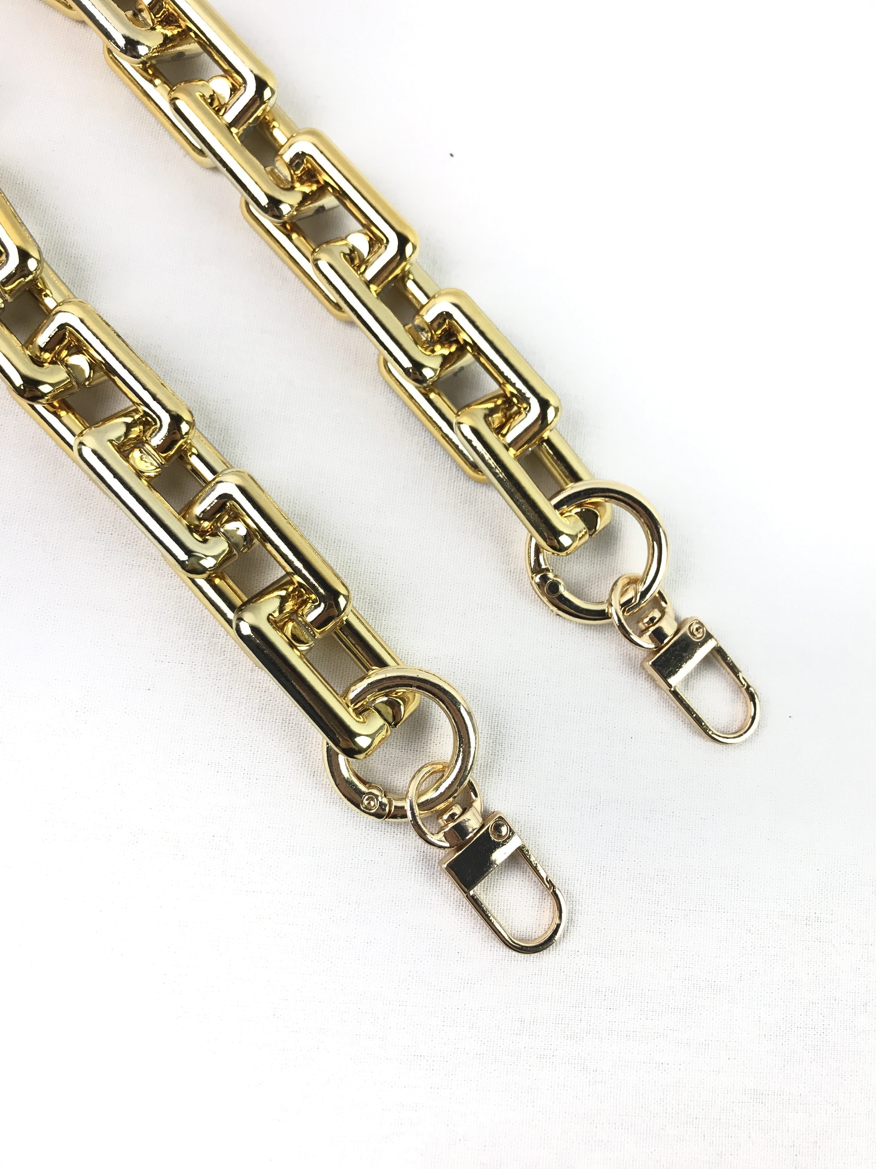 Short Rectangle Gold Chain Strap