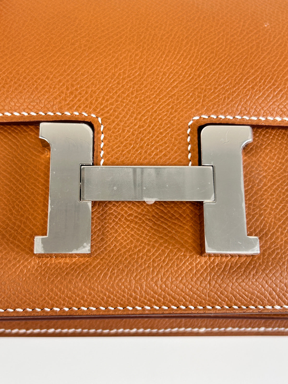 Gold Epsom Constance 18 w/PHW