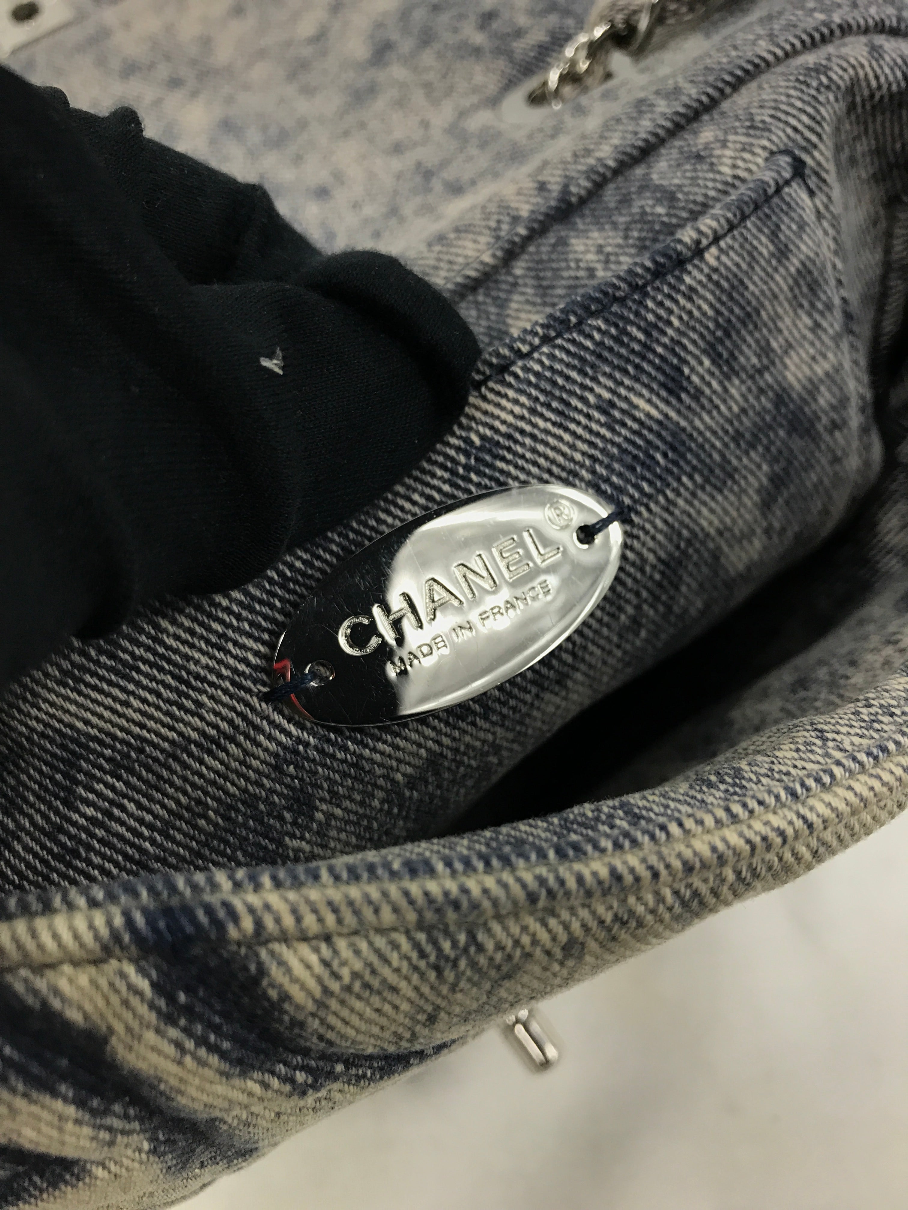 CC Blue Denim Wave Flap Bag w/SHW/ Blue enamel short strap