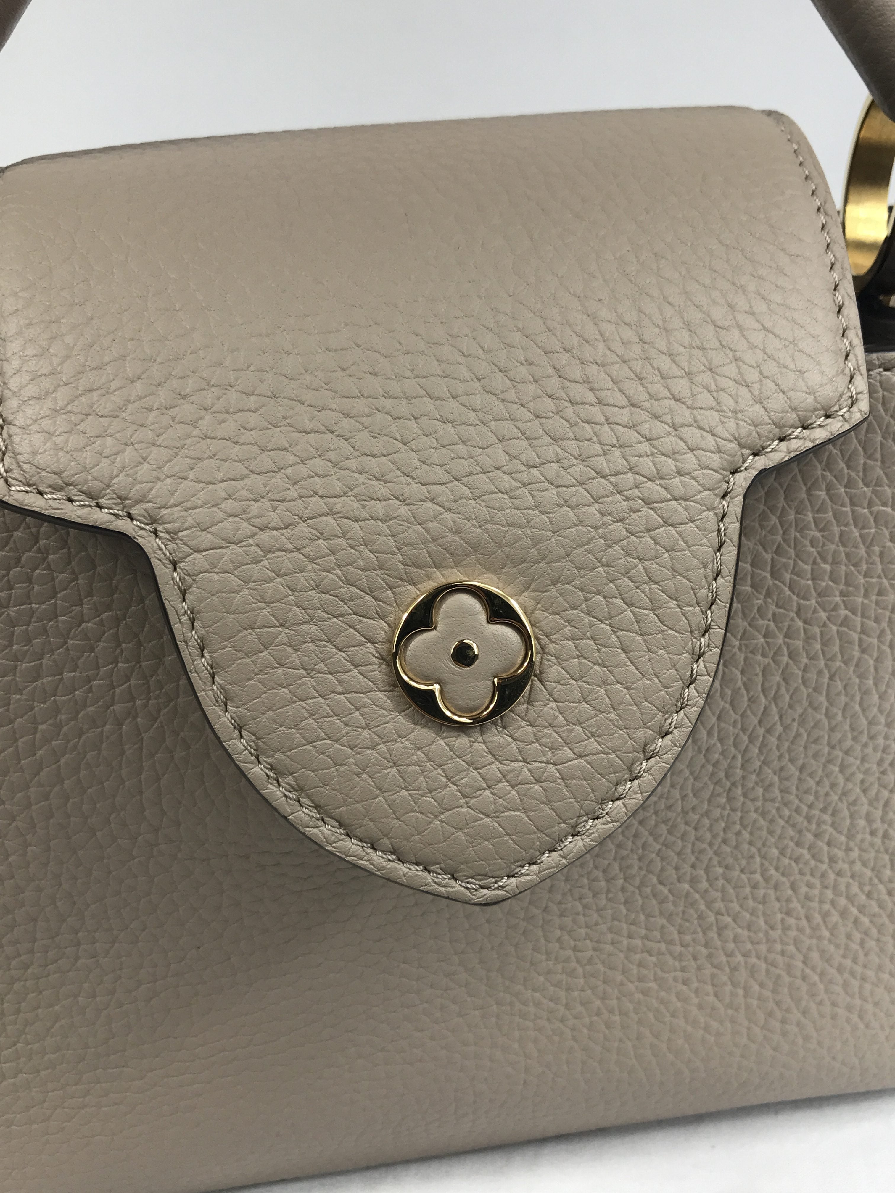 Light Beige Taurillon Capucines BB w/GHW