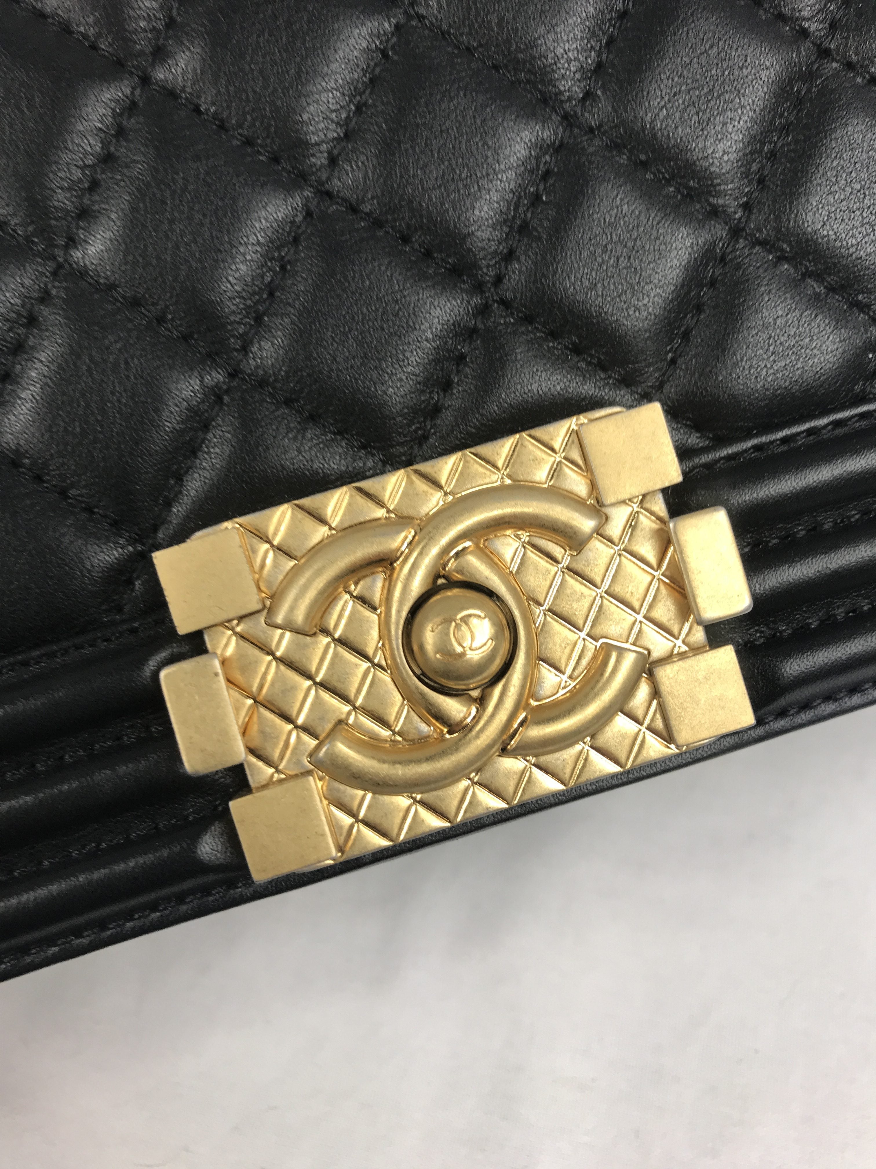 Black Quilted Lambskin New Medium Boy Bag w/ Removable Logo Chanel Top Handle W/AGHW