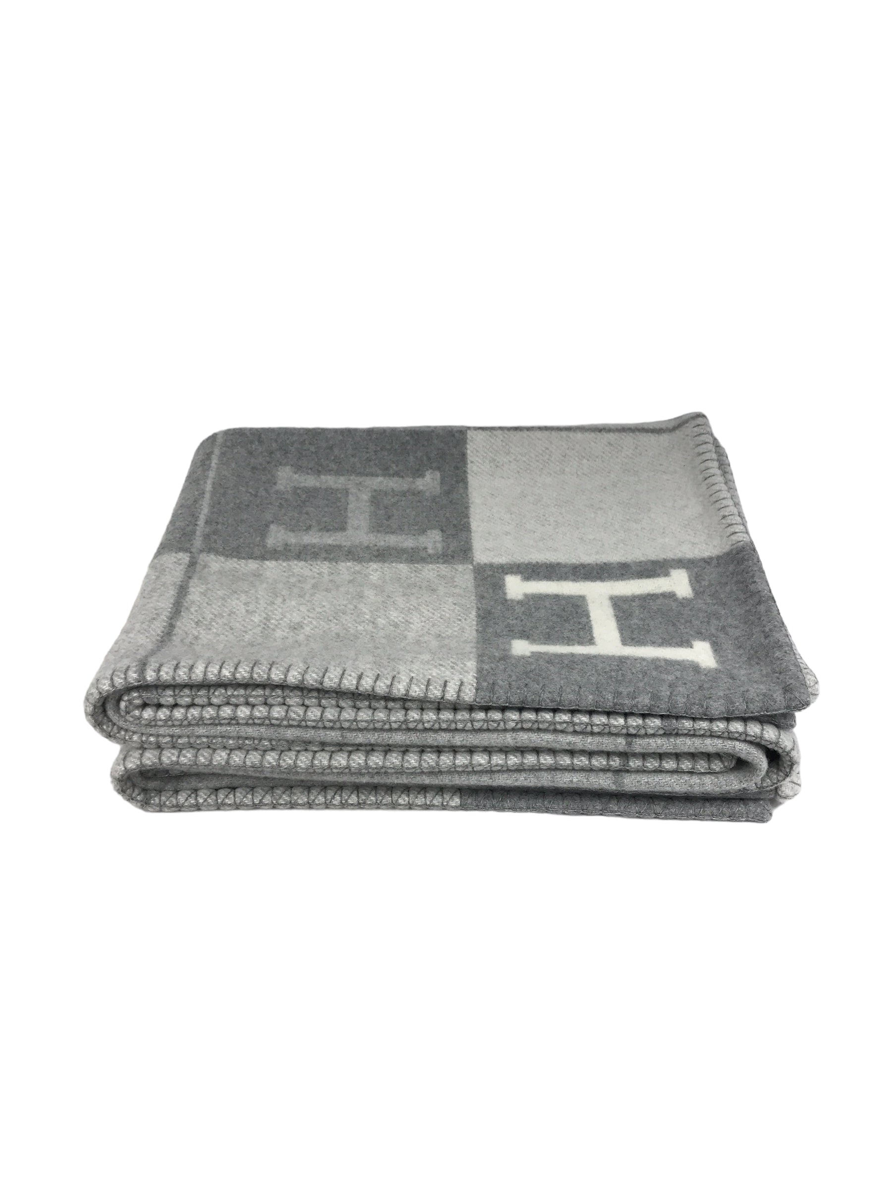 Avalon iii throw online blanket