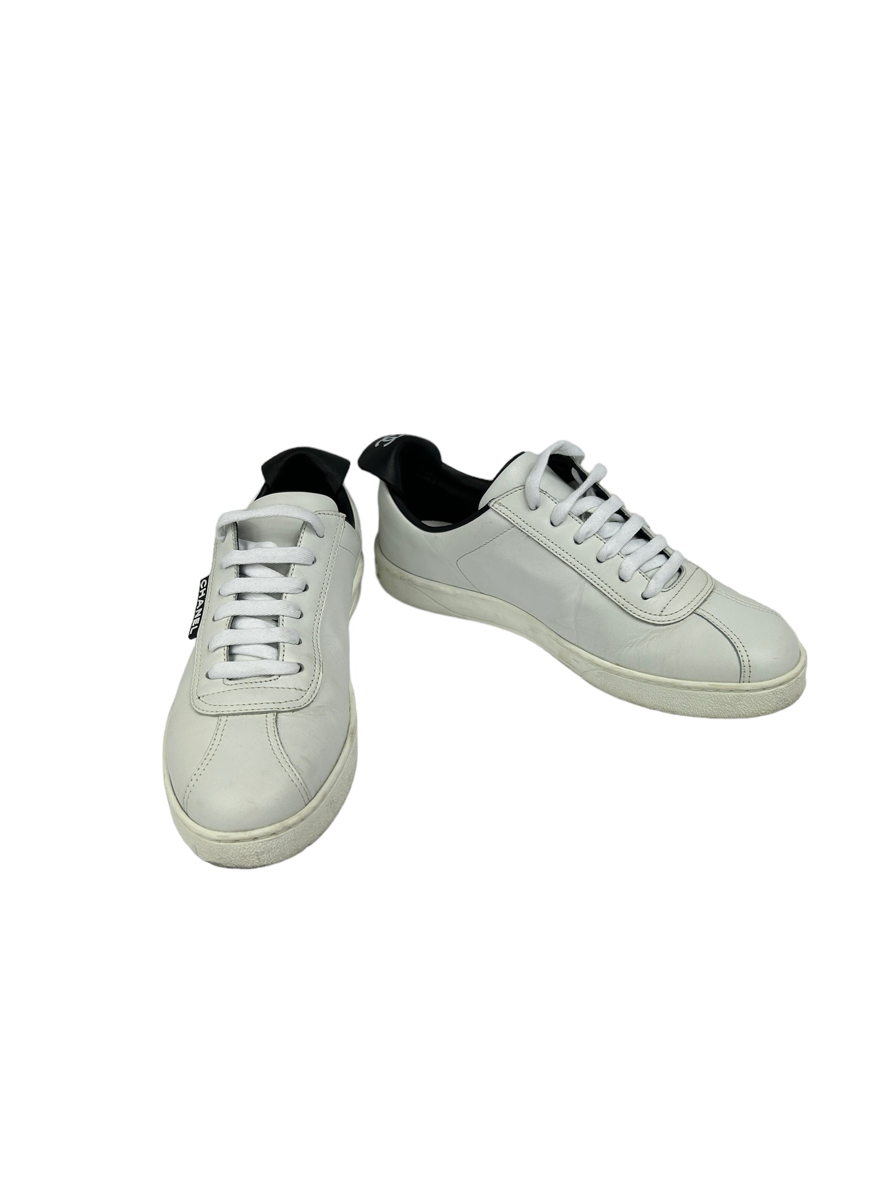 White/ Black Classic Women’s Tennis Sneakers