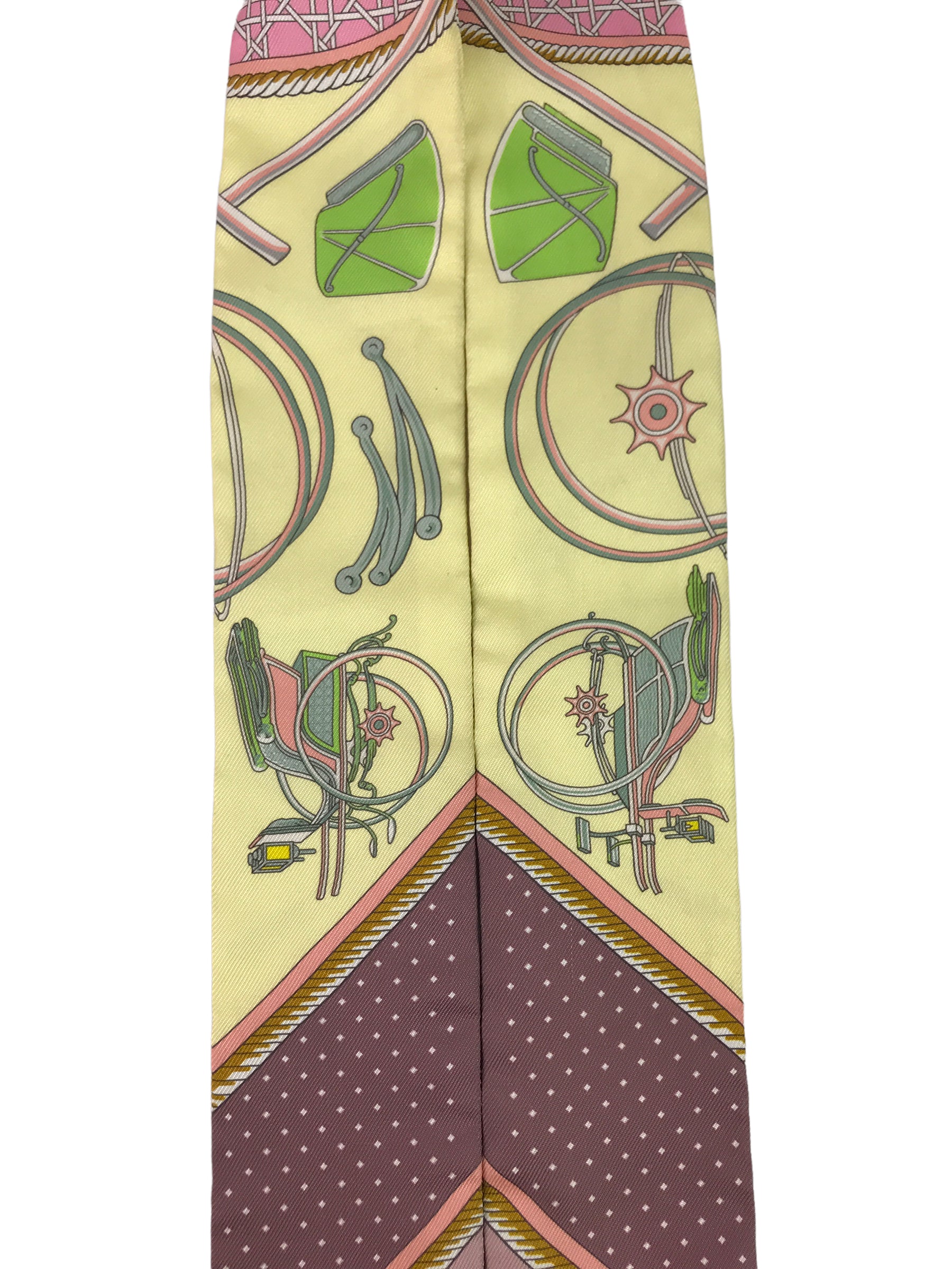 Juane Soufre/Vieux Rose/Vert "Les Voitures A Transformation"Silk Twilly