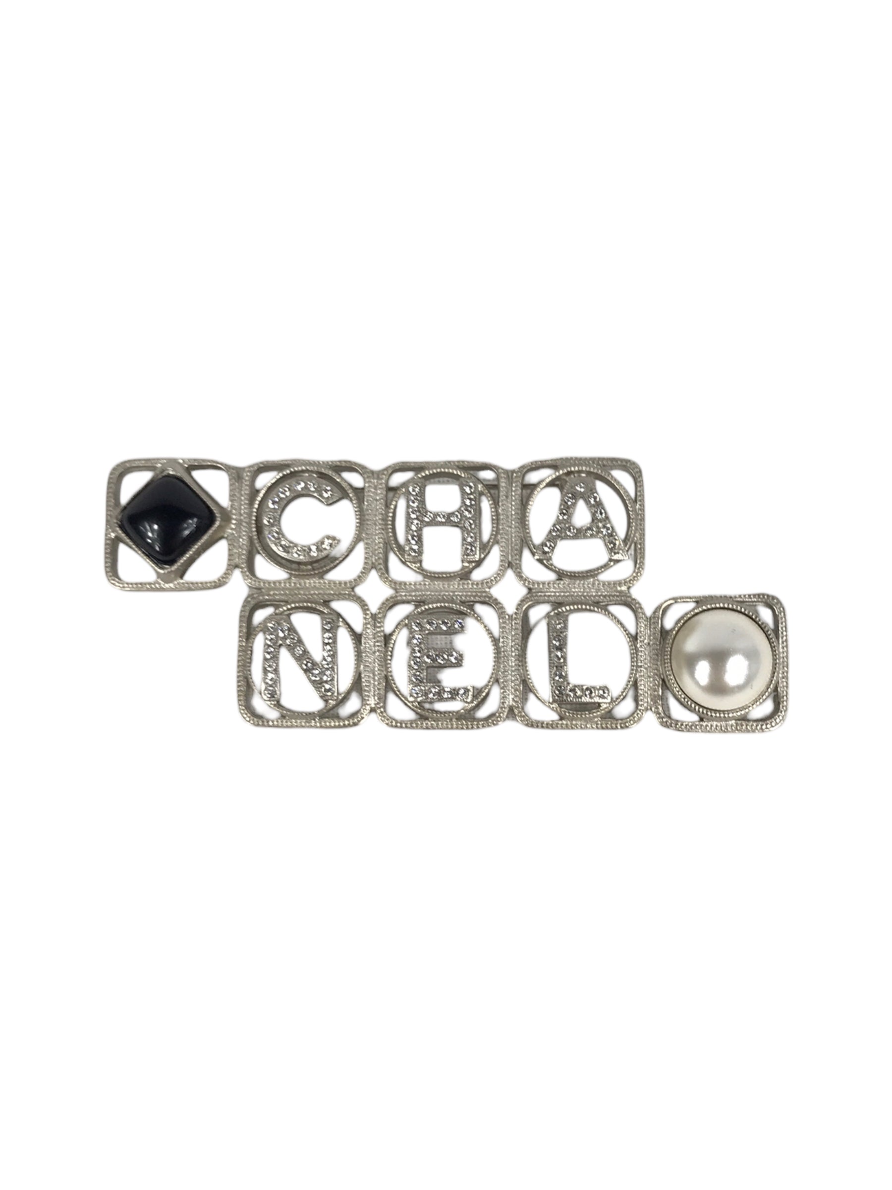 Logo Pearl And Black Stone Brooch W/SHW