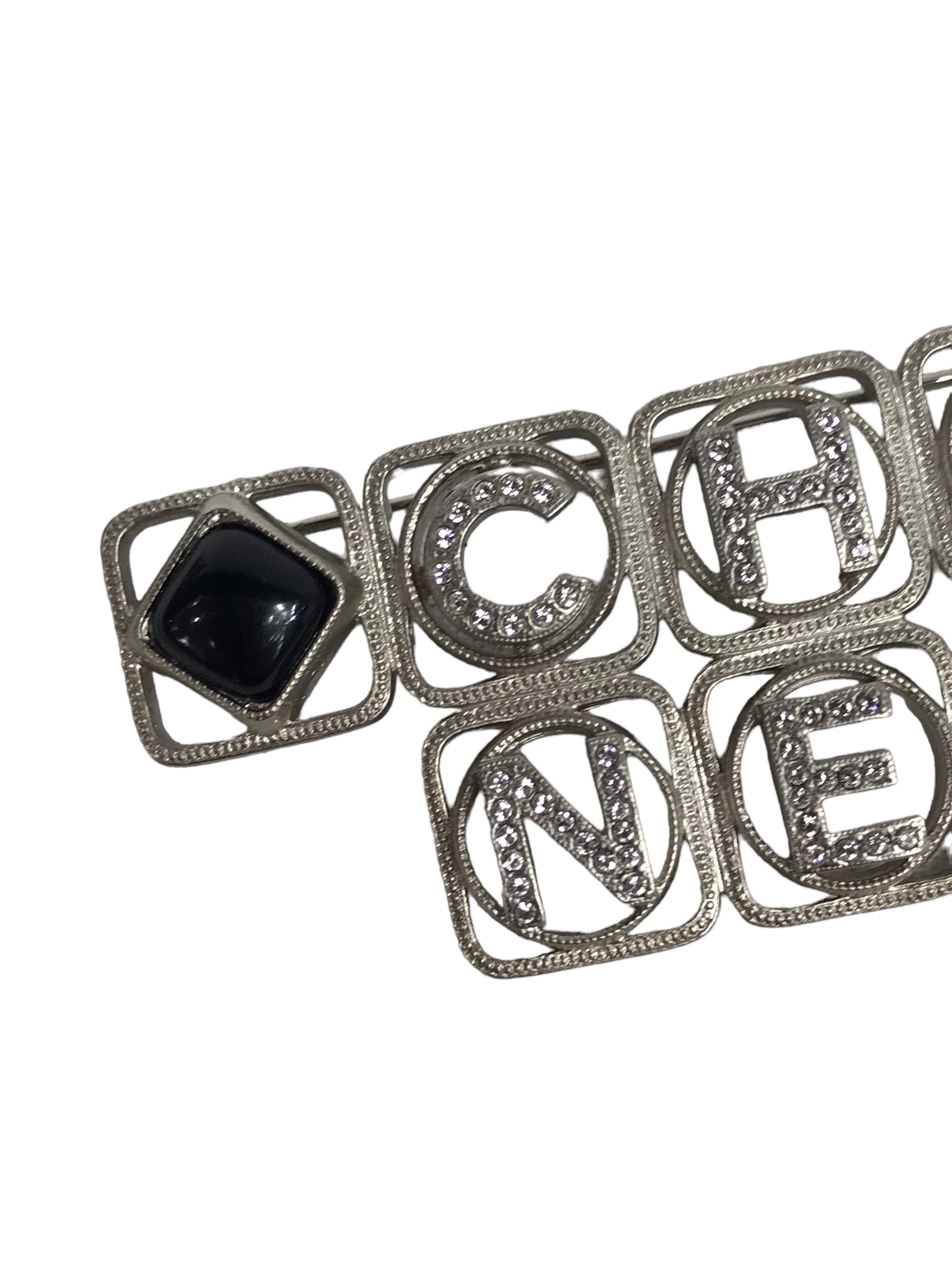 Logo Pearl And Black Stone Brooch W/SHW