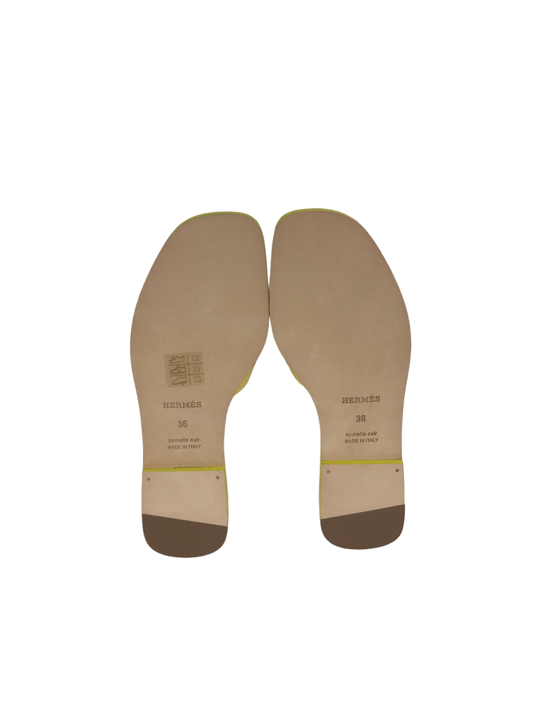 Jaune Curcuma Epsom Oran Sandals - Haute Classics