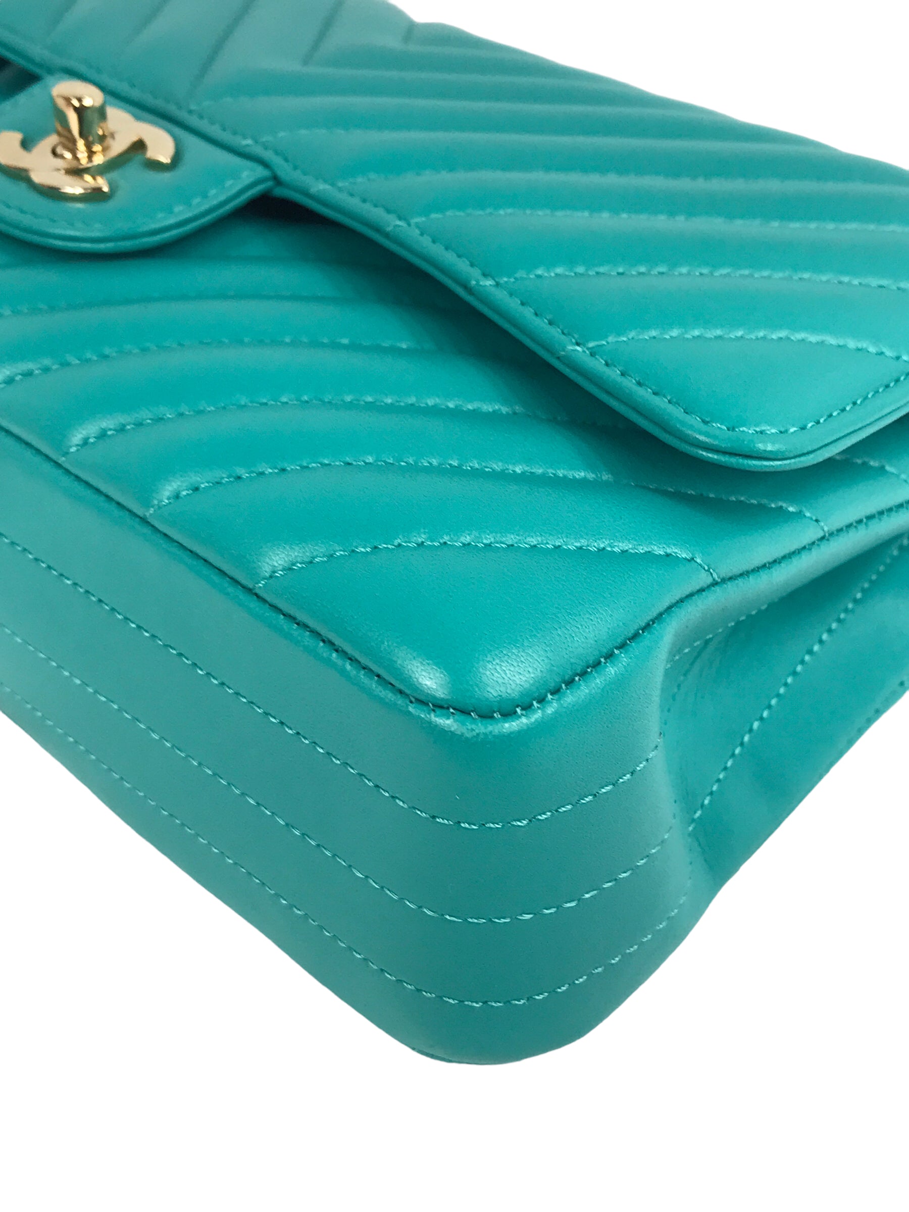 Turquoise Cheveron Lambskin Medium Double Flap W/GHW