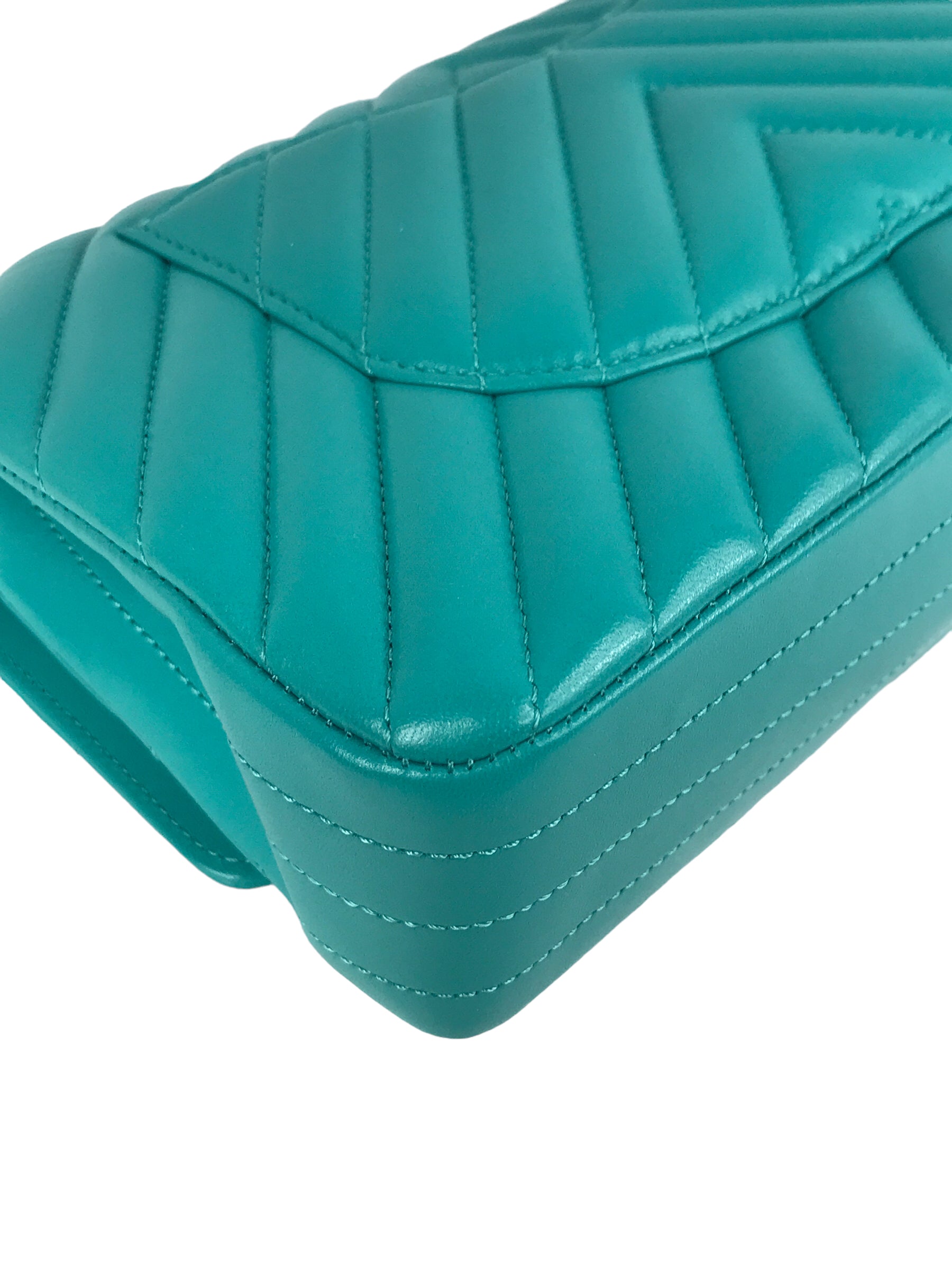 Turquoise Cheveron Lambskin Medium Double Flap W/GHW