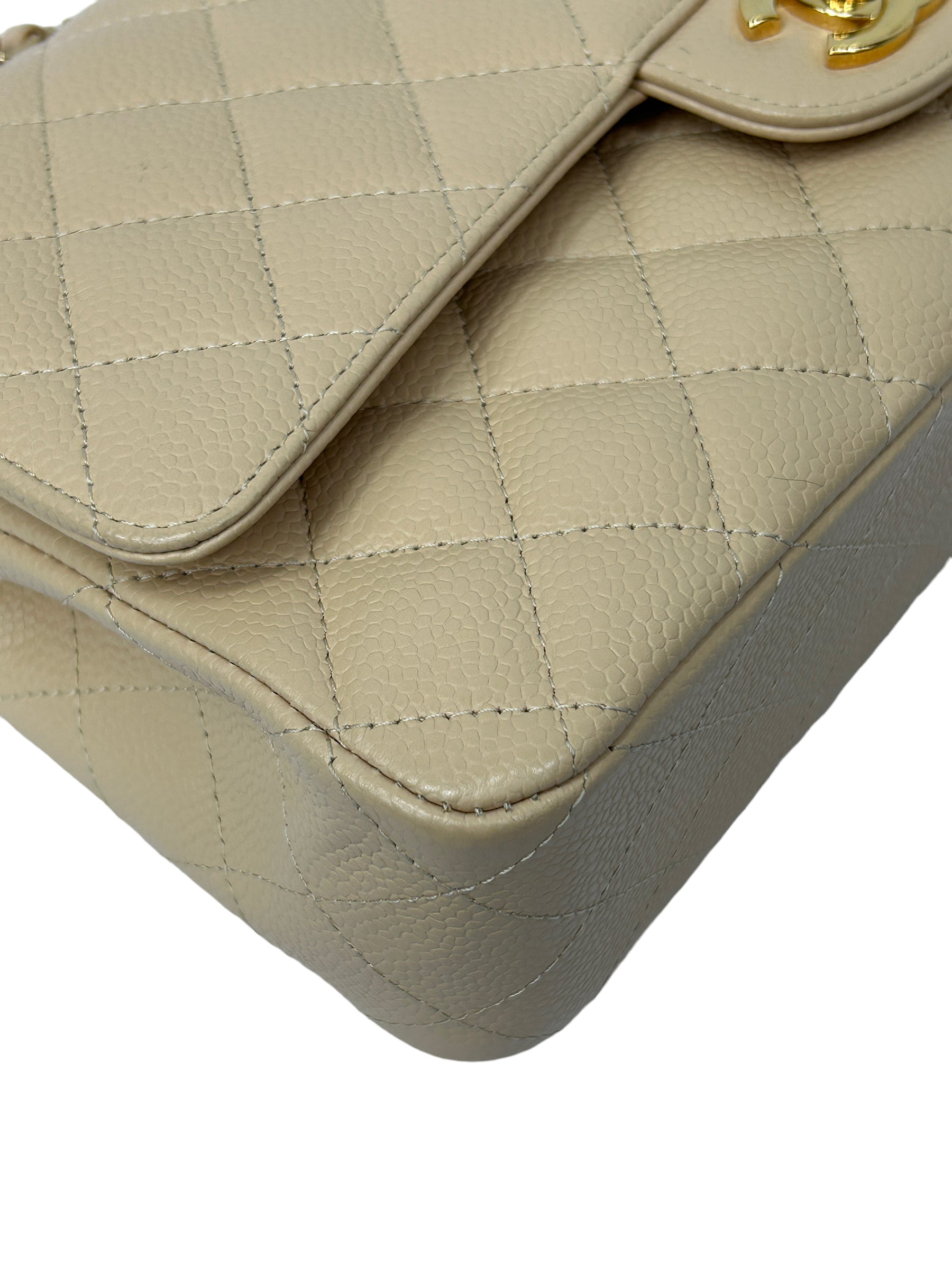 Nude Caviar Quilted Medium Classic Double Flap w/GHW