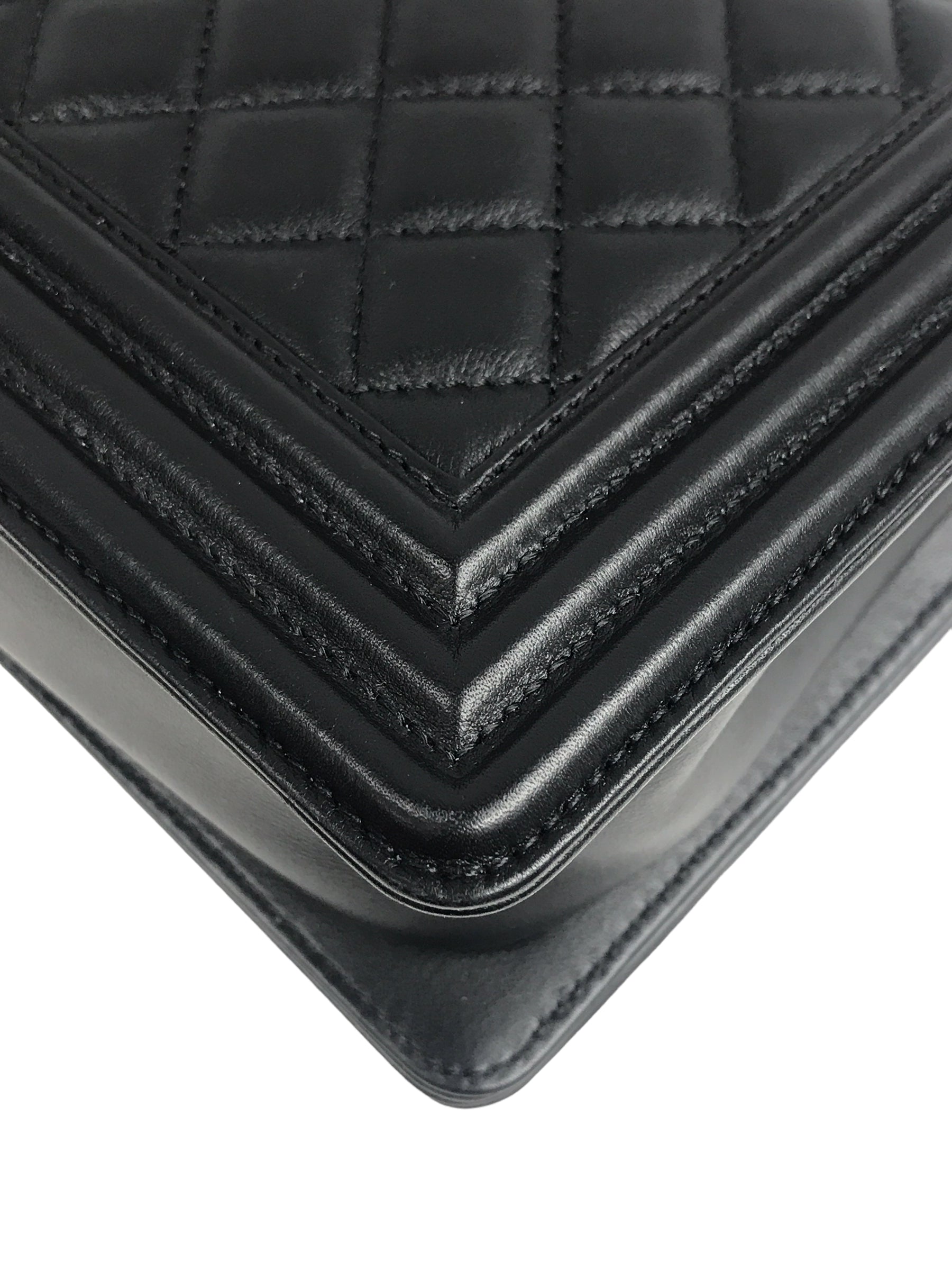 Black Quilted Lambskin New Medium Boy Bag w/ Removable Logo Chanel Top Handle W/AGHW