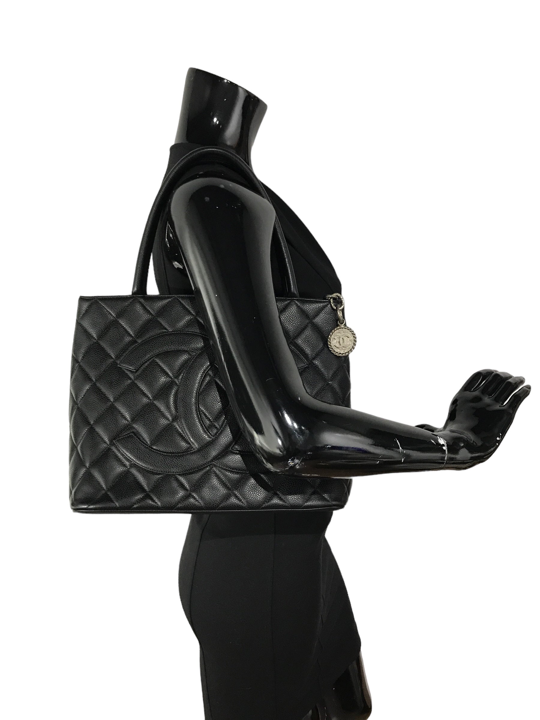 Black Caviar Quilted Timeless CC Medallion Tote w/RHW-PENDING