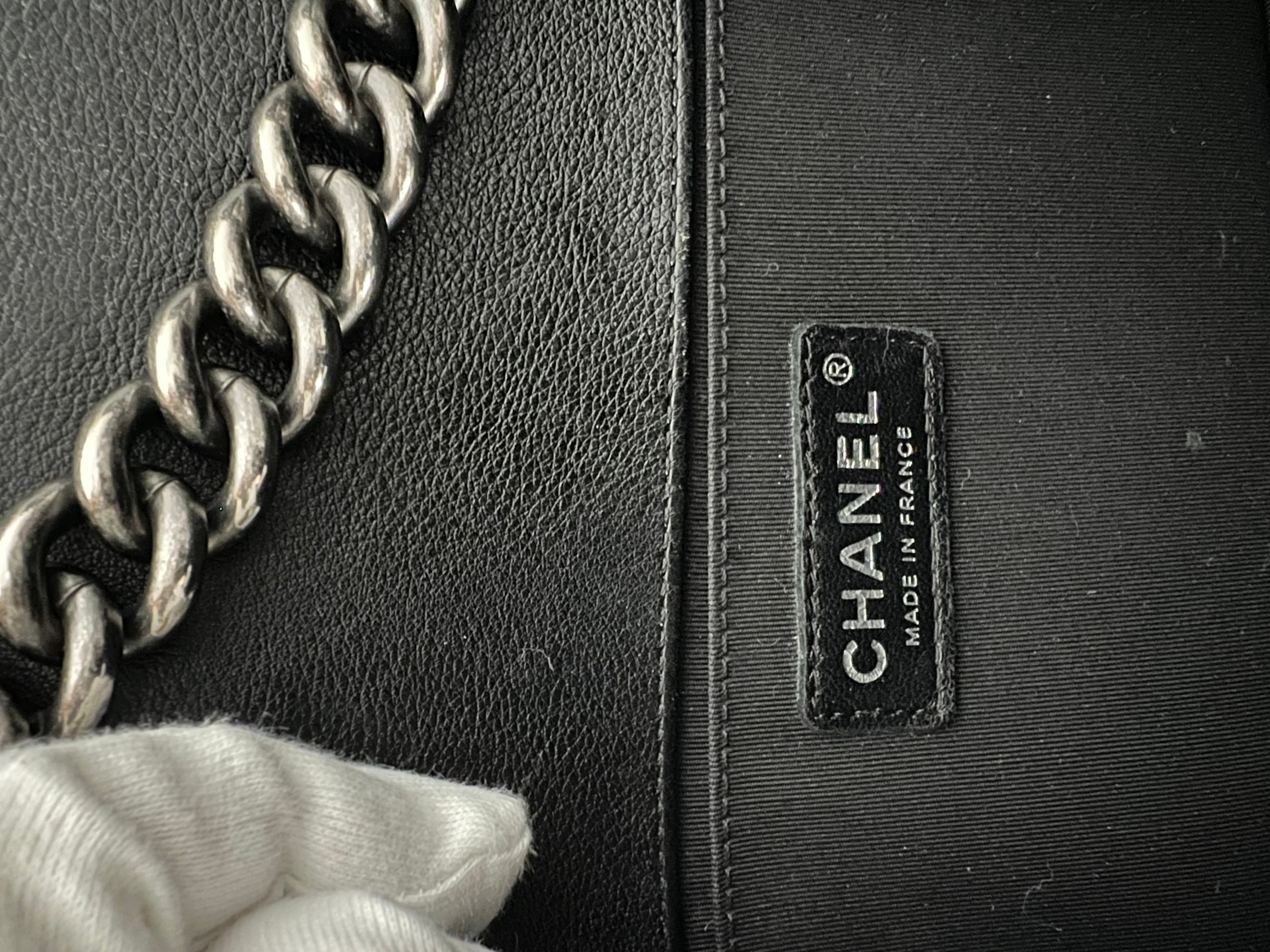 Black Calfskin Old Medium Boy Bag w/RHW