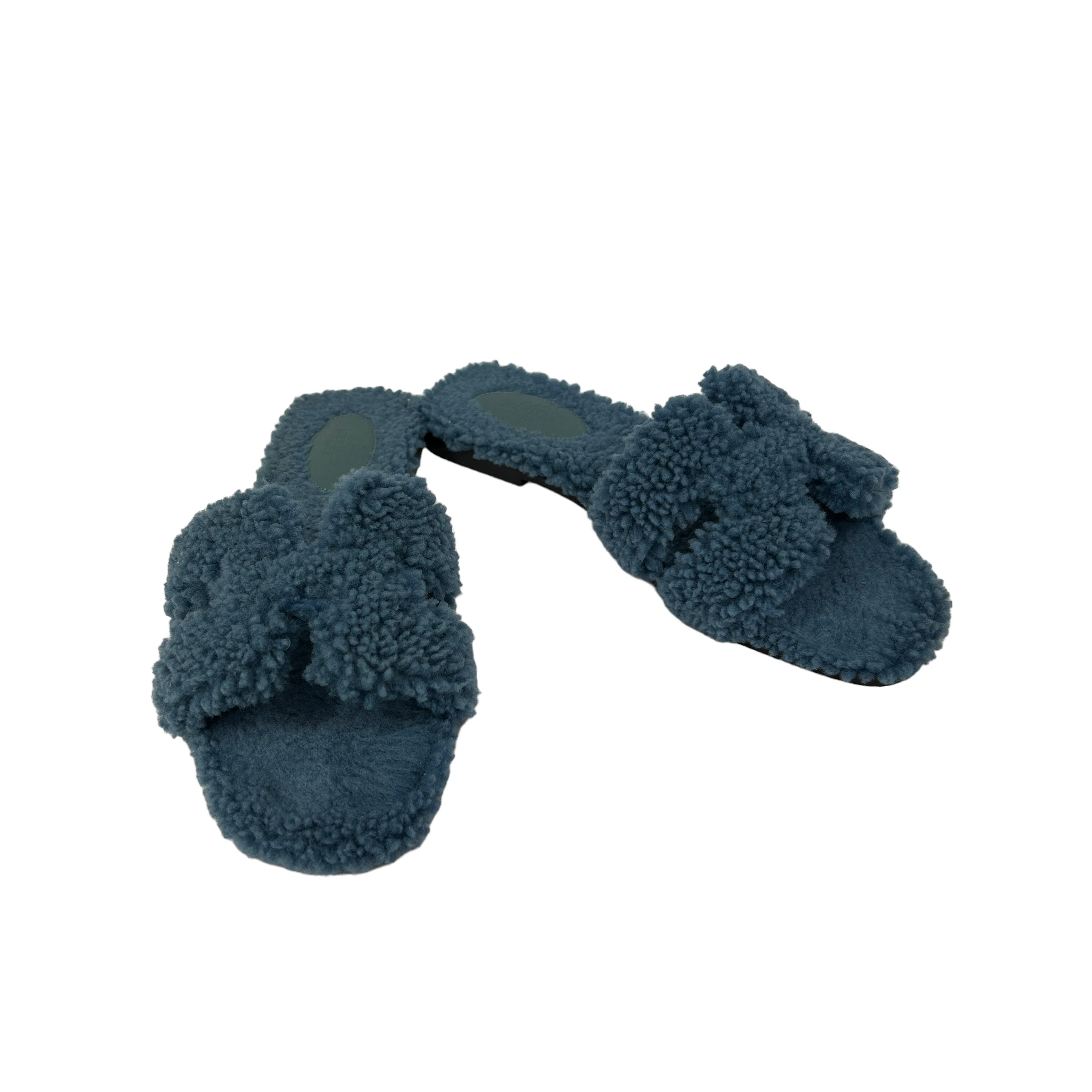 Blue Teddy Oran Sandals