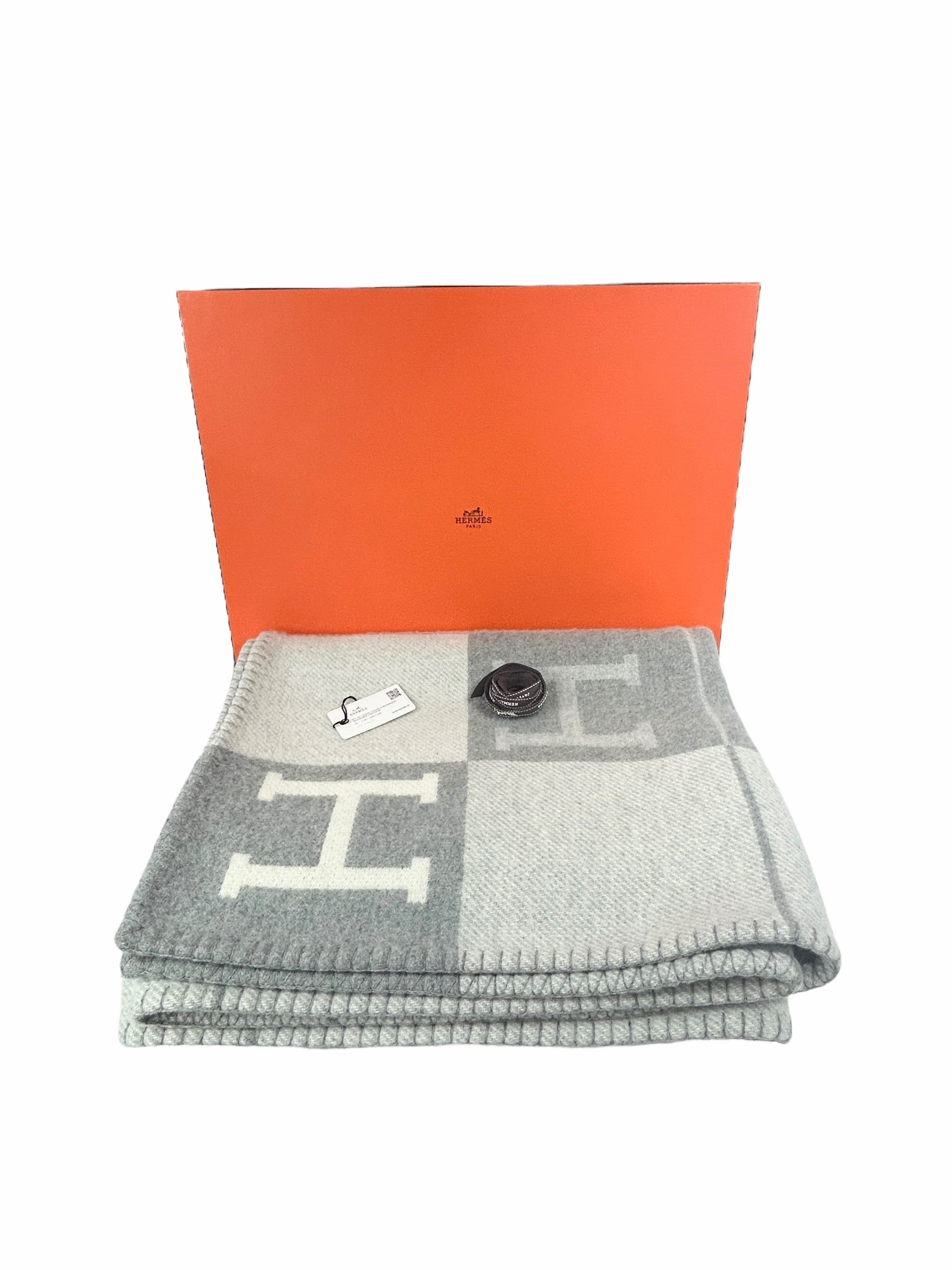 Gris Clair /Ecru Avalon Cashmere/ Merino Wool Blanket