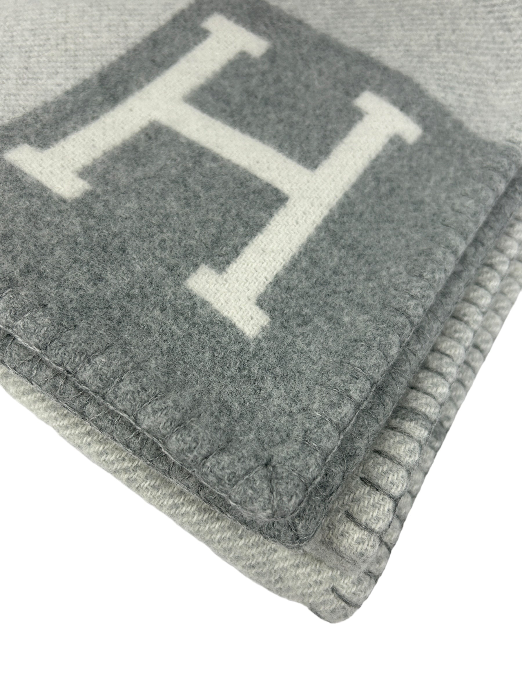 Gris Clair /Ecru Avalon Cashmere/ Merino Wool Blanket