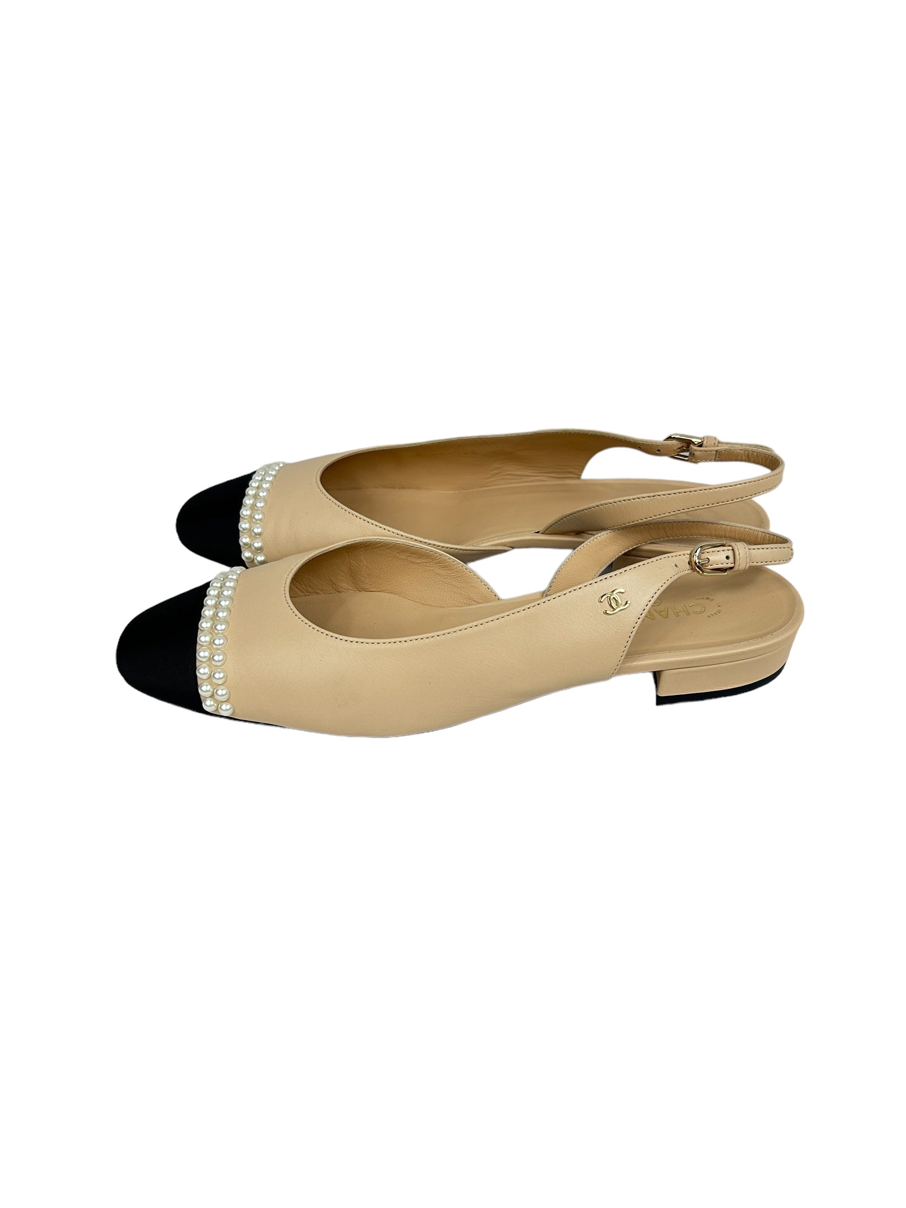 2-Tone Nude Leather/Black Fabric w/ Accent Pearl rounded Toe Low Heel Slingbacks