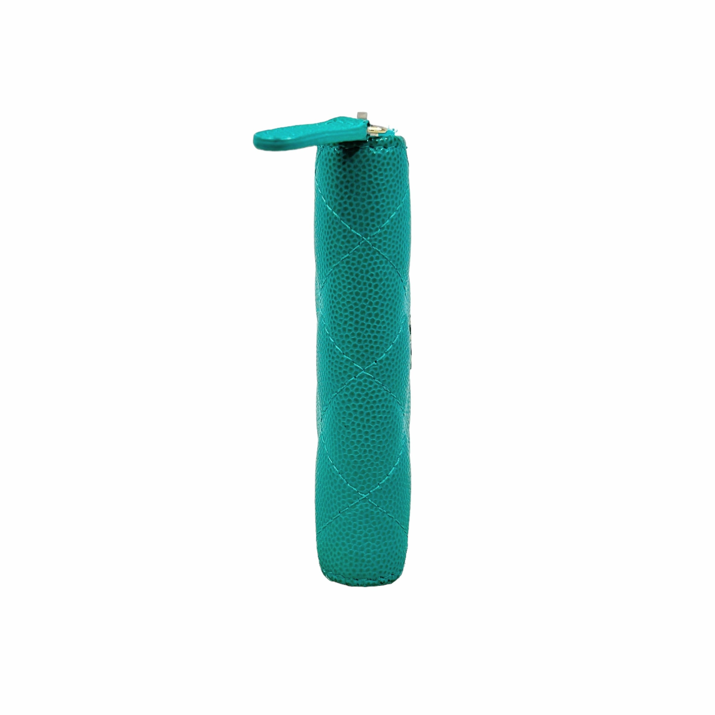 Caviar Quilted Turquoise Zippy Card Wallet