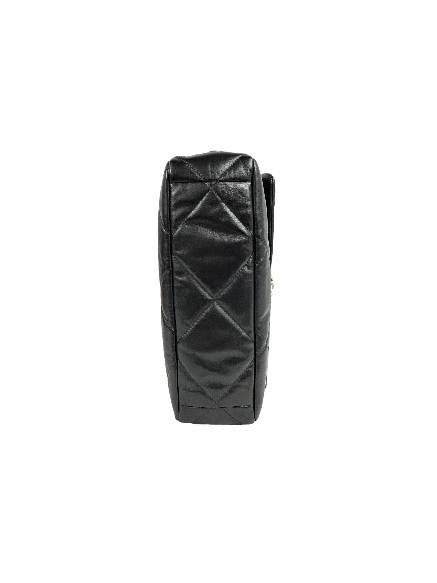 Black Calfskin Leather Quilted 19 Medium w/AGHW/SHW/RHW