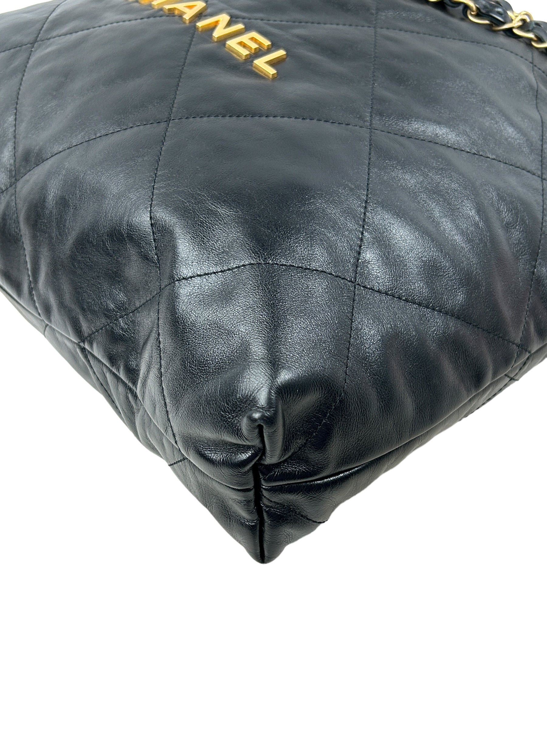 Black Small 22 Bag w/AGHW