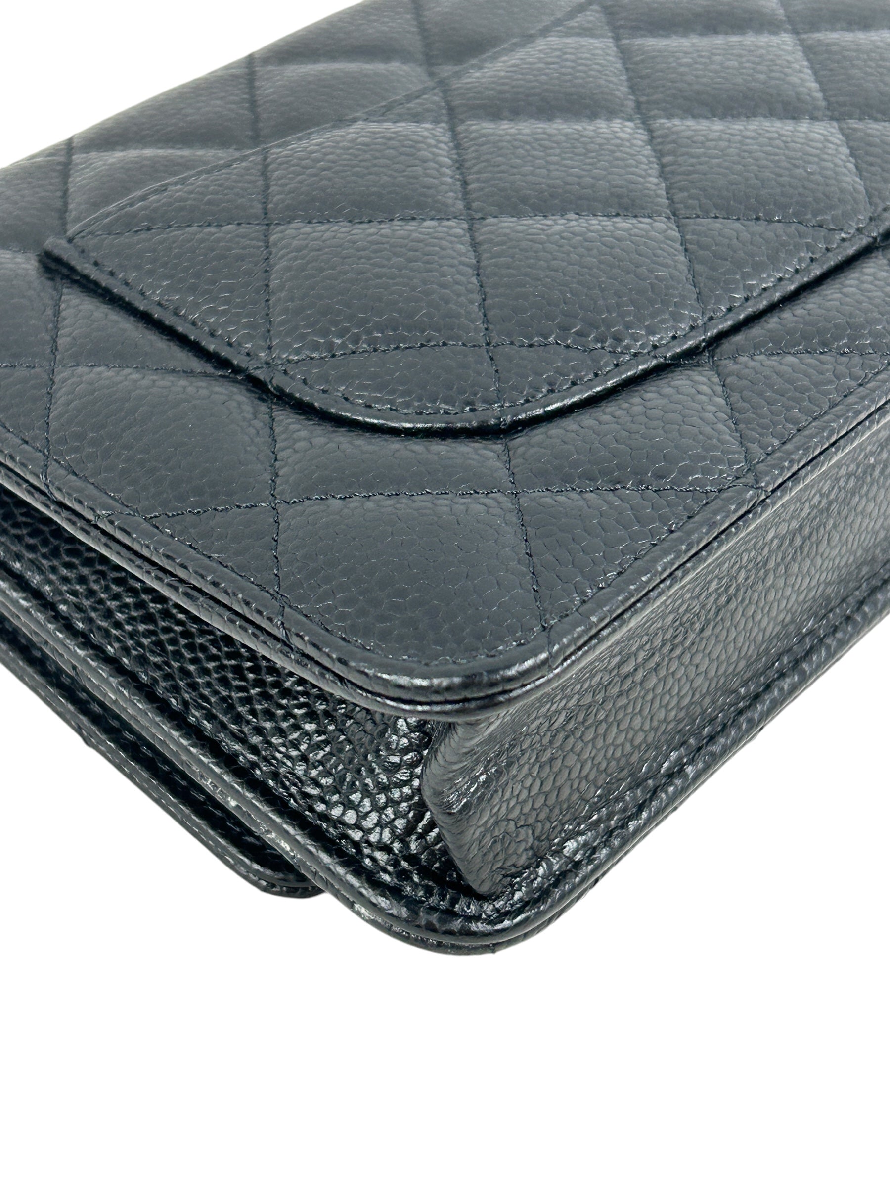 Black Caviar Quilted Wallet On Chain w/GHW