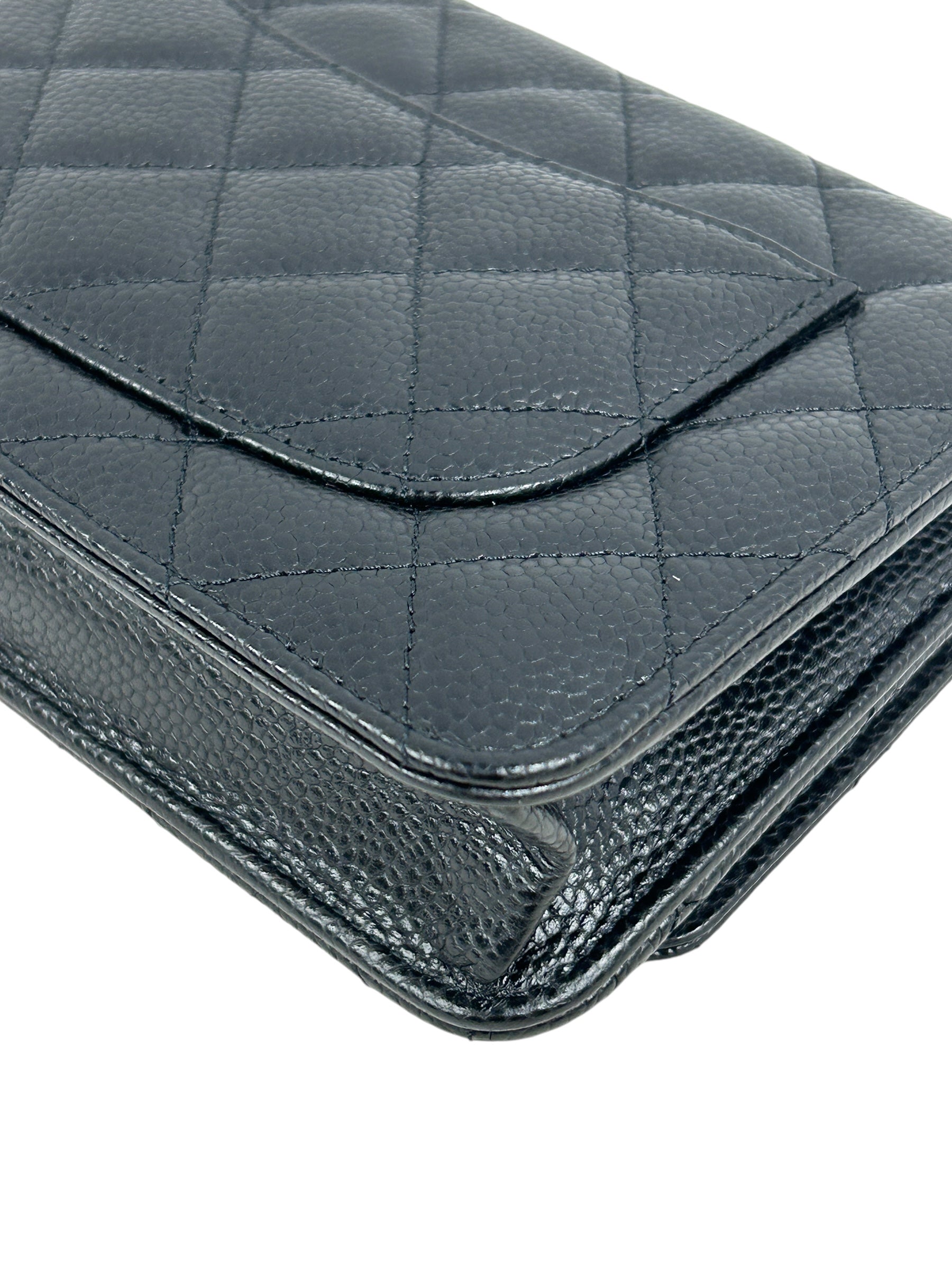 Black Caviar Quilted Wallet On Chain w/GHW