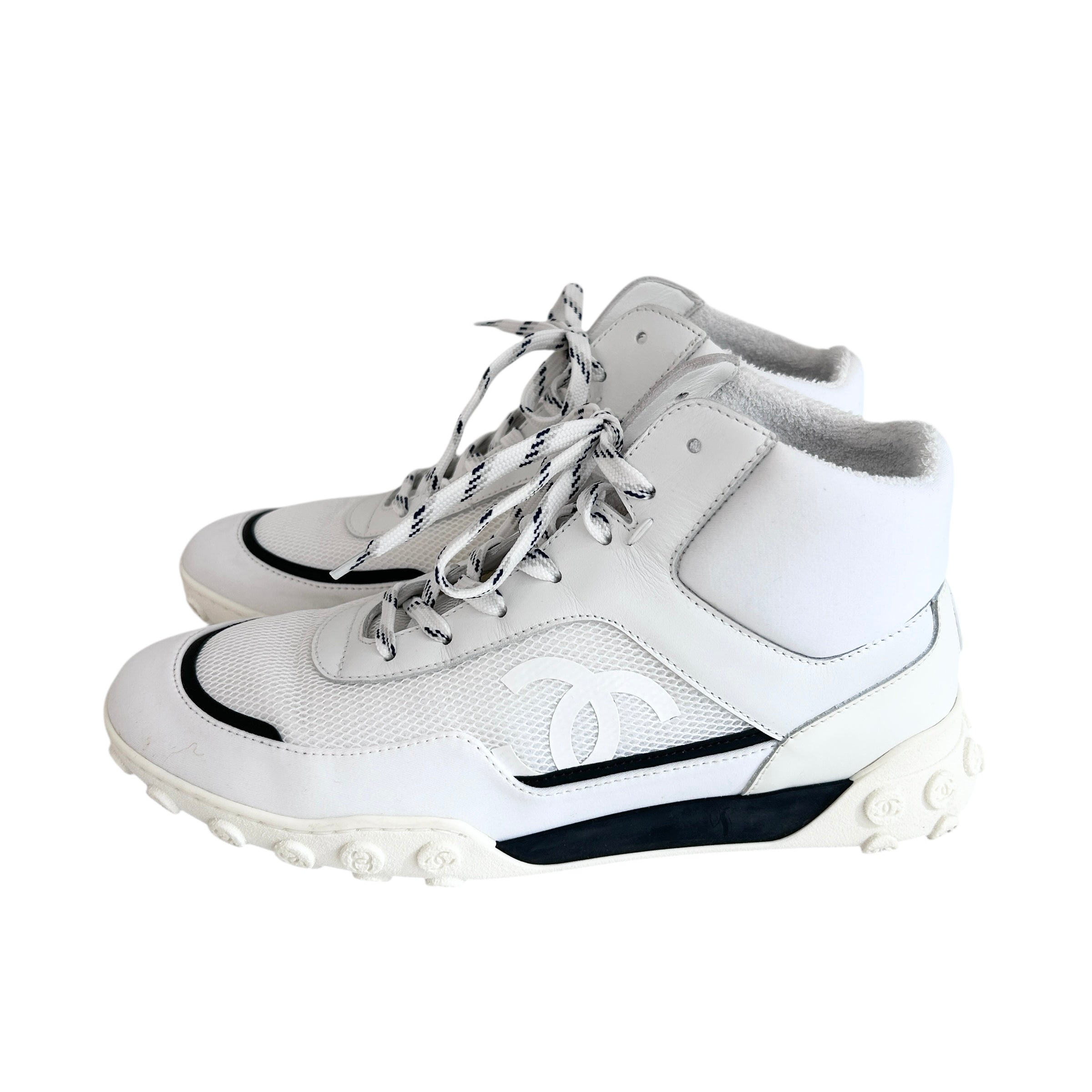 Interlocking CC Logo Leather Athletic Sneakers
