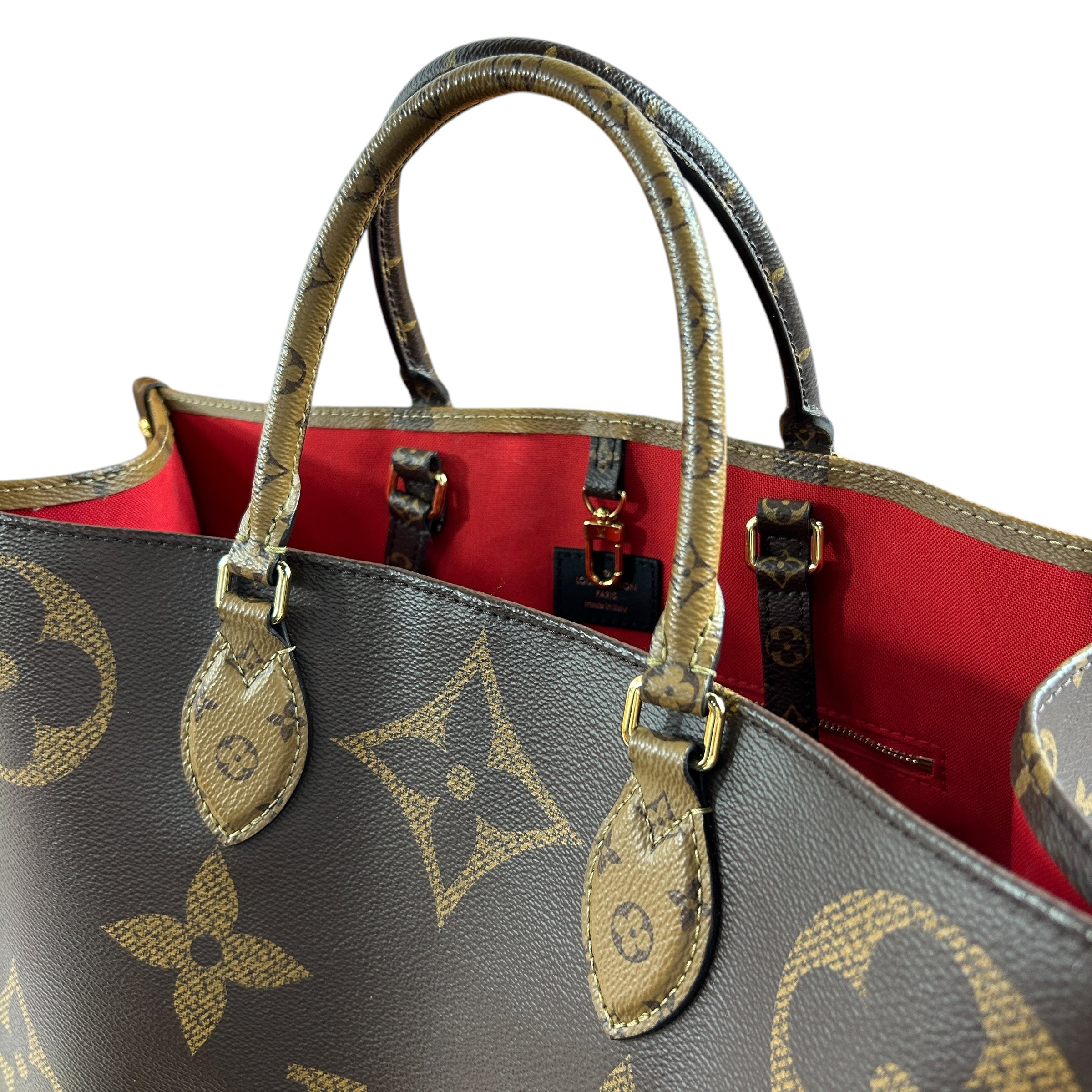 Reverse Monogram OnTheGo GM Tote w/GHW