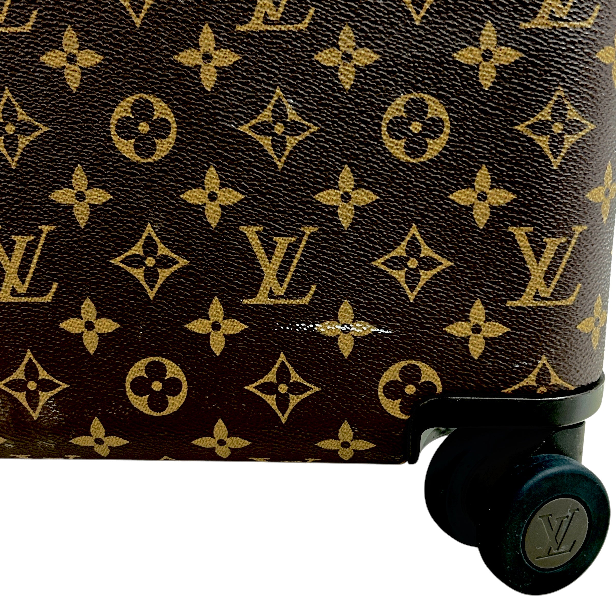 Monogram Canvas Horizon 55