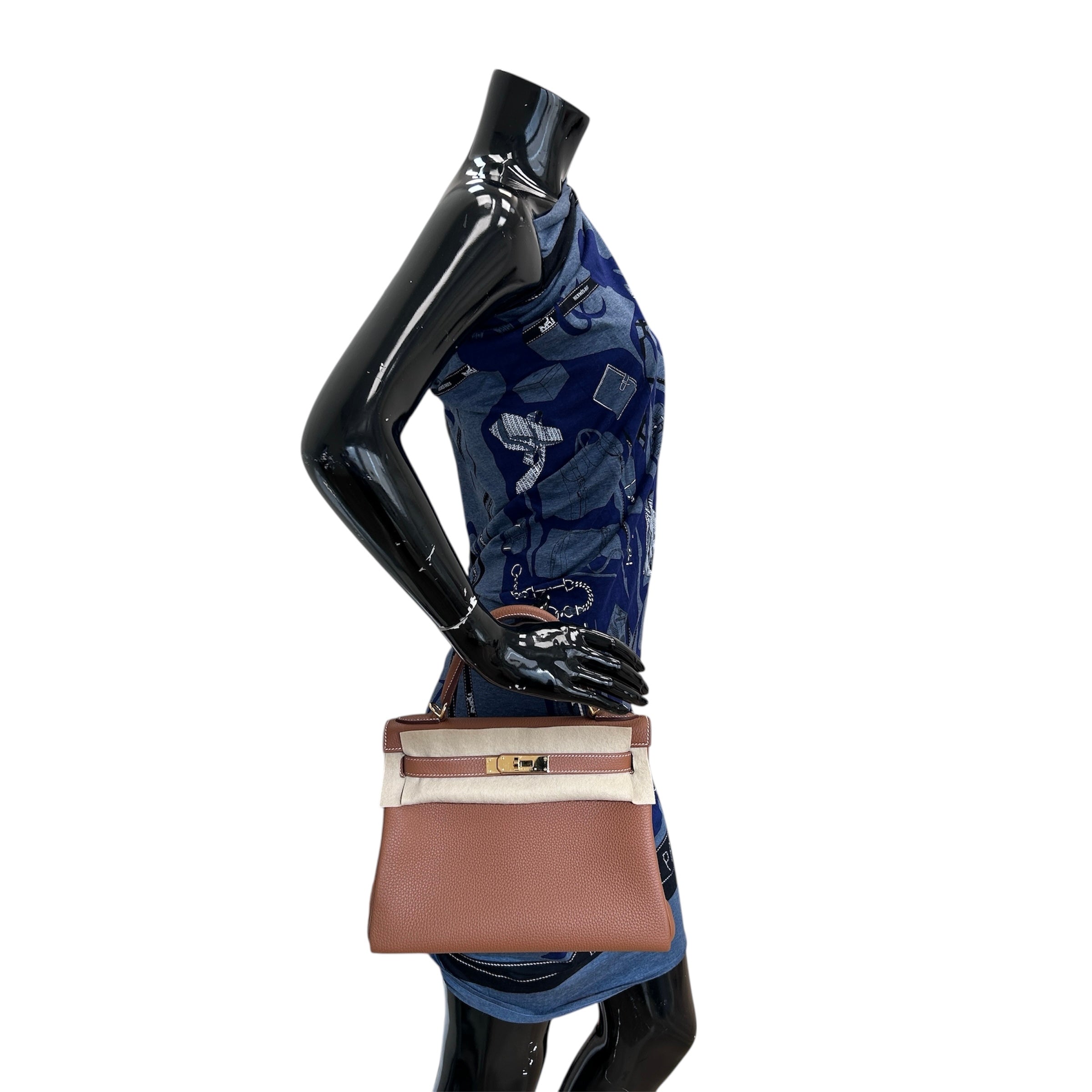 Kelly 28 Retourne Gold Togo Leather w/GHW