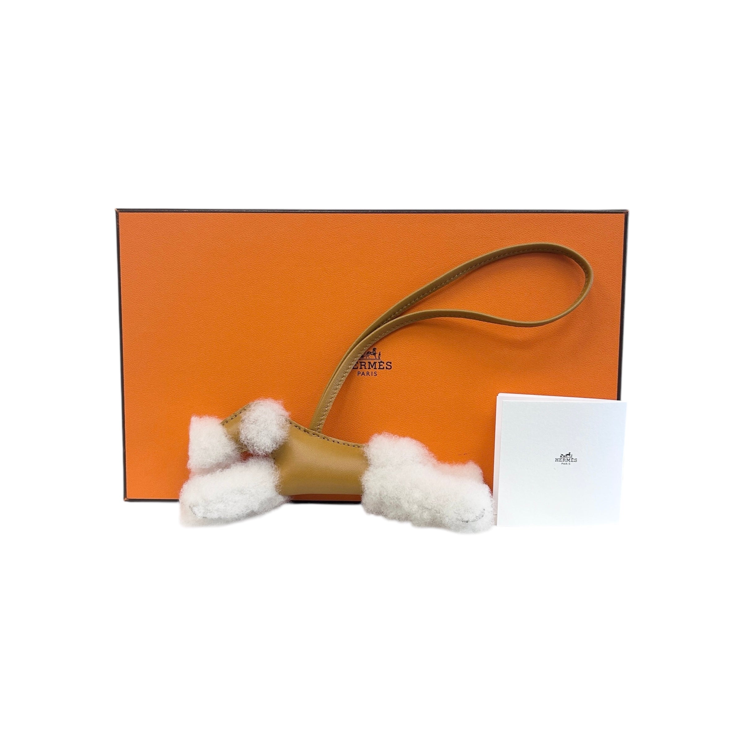 Merinos Wool/Sesame Lambskin Leather Budy Charm