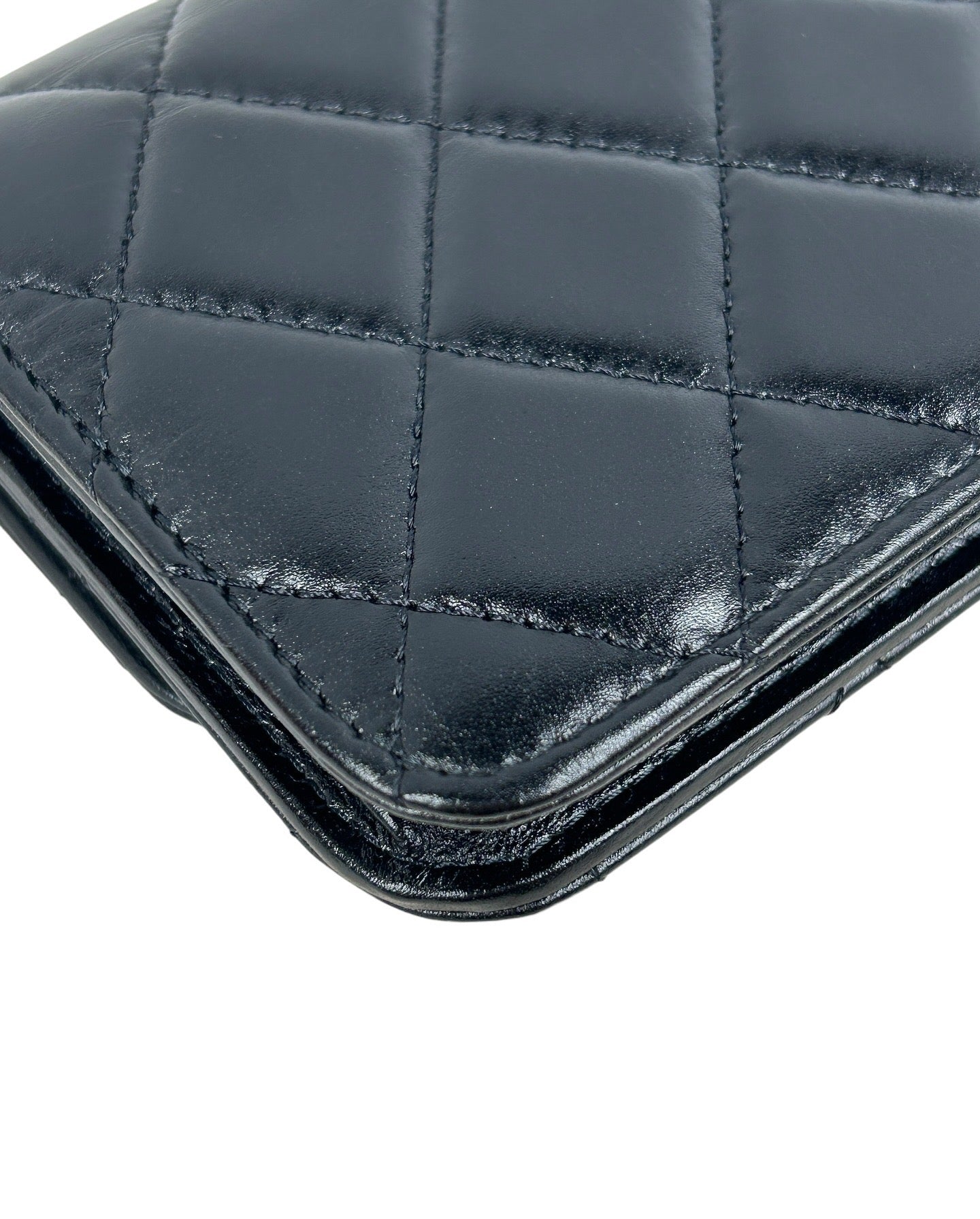 Black Lambskin Quilted Leather Mini Wallet w/Oversized Pearl Strap w/LGW