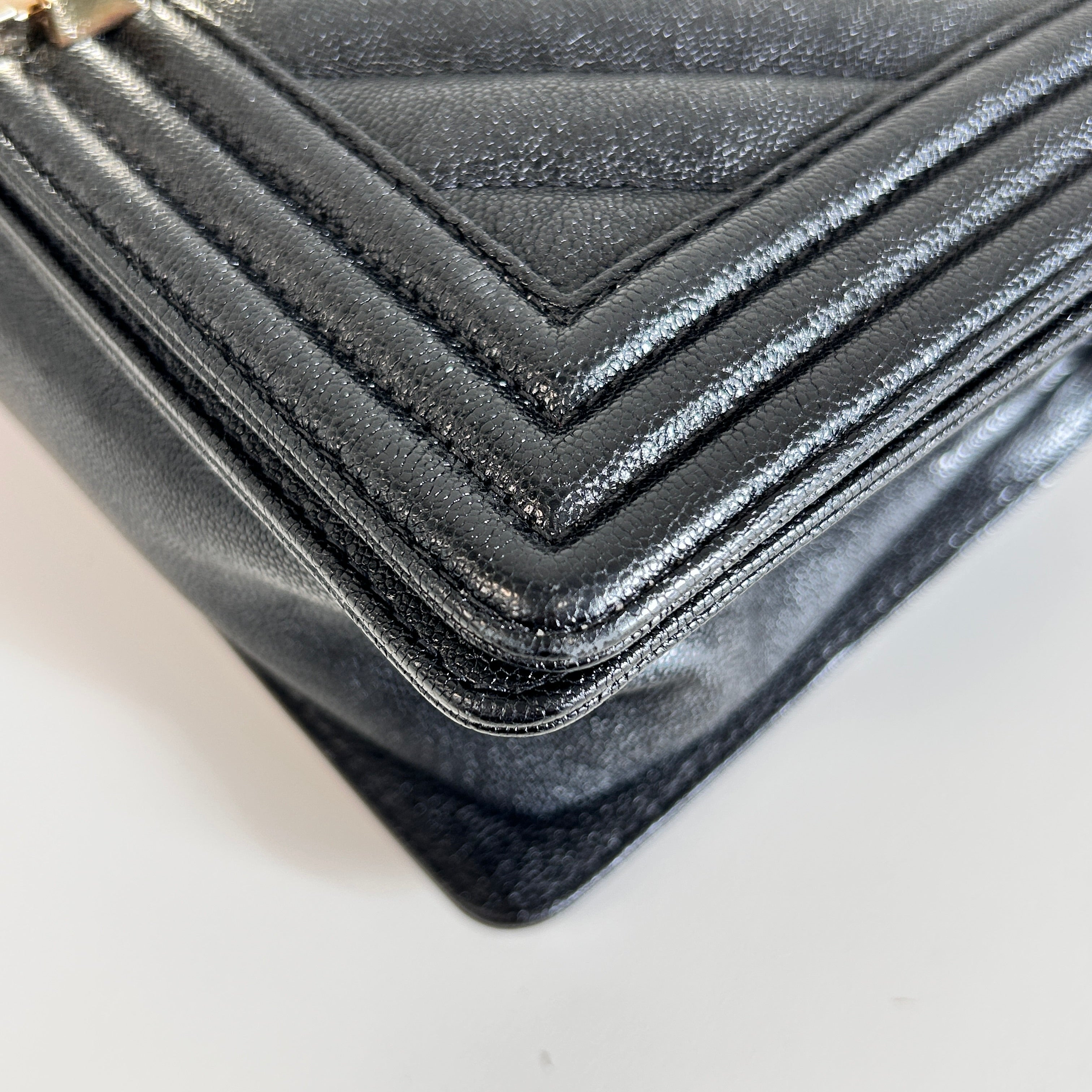 Black Caviar Chevron Old Medium Boy Bag w/LGHW