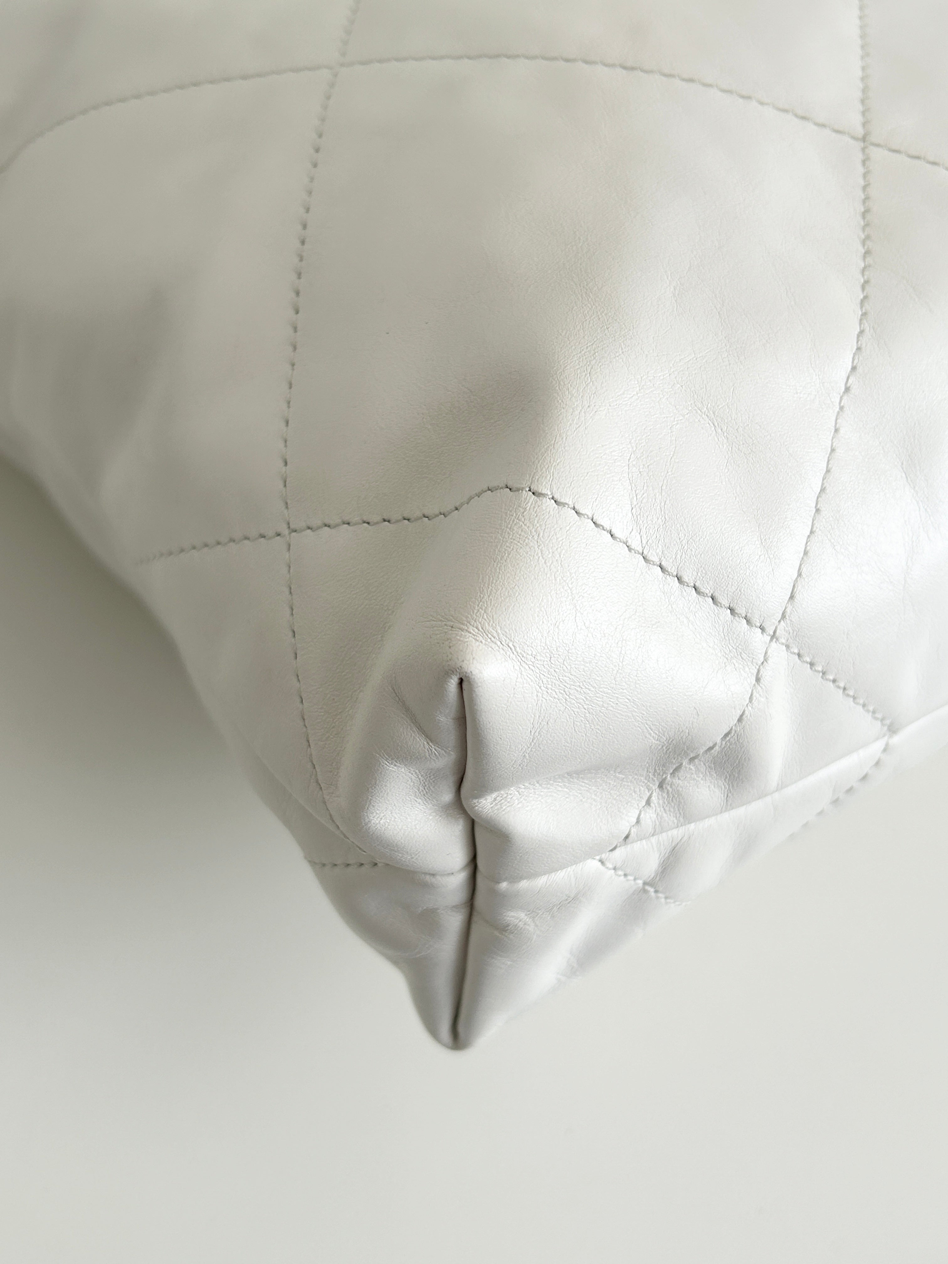 22 White Calfskin Medium Hobo Bag w/AGHW - Haute Classics
