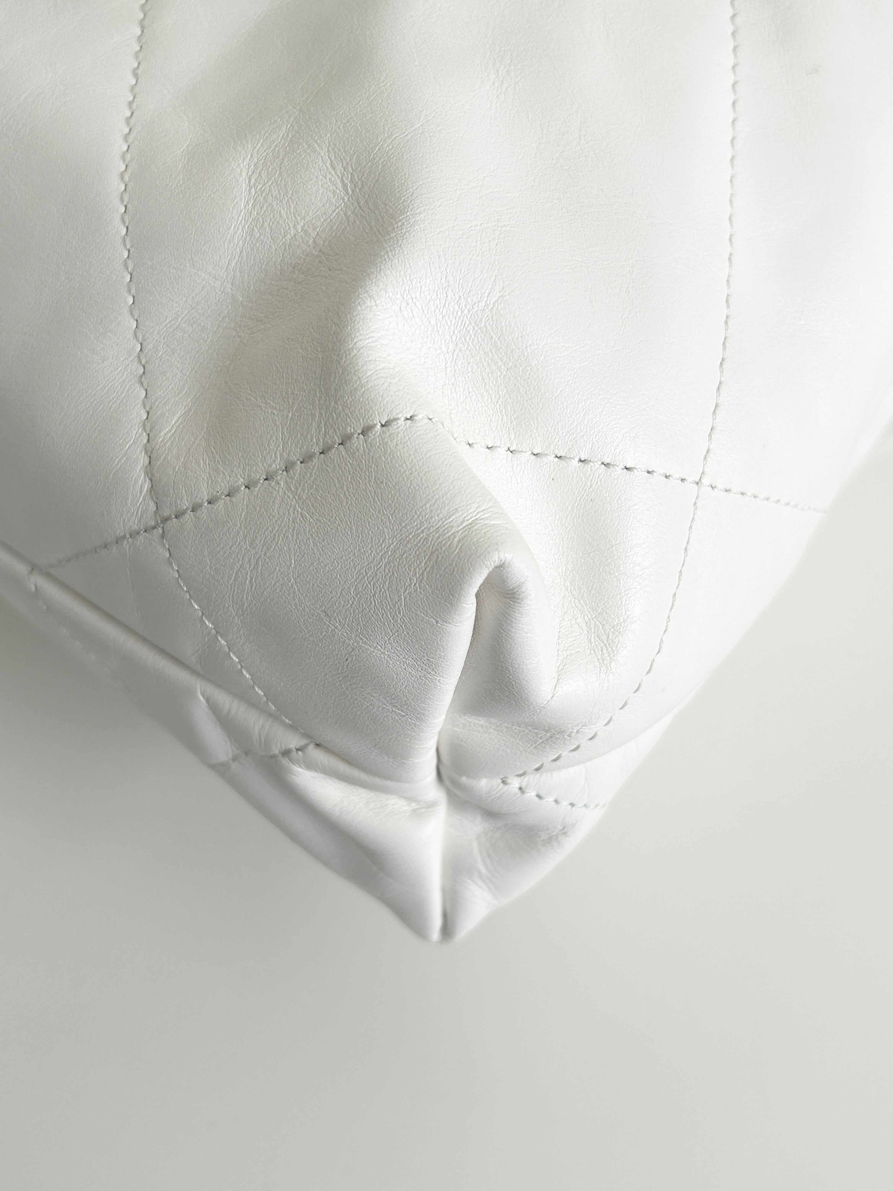 22 White Calfskin Medium Hobo Bag w/AGHW - Haute Classics