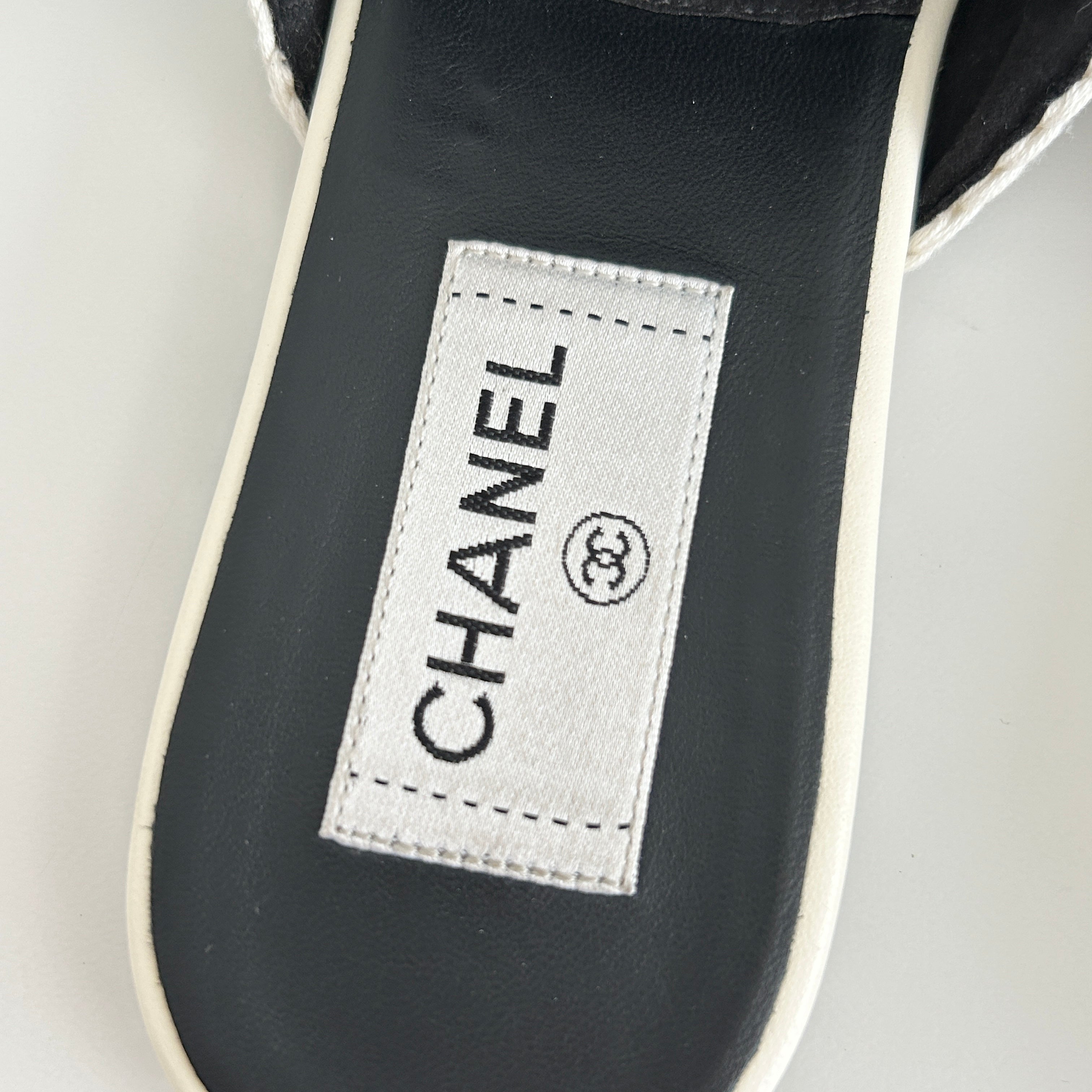 Black/White 2023 Knit CC Logo Mules - Haute Classics