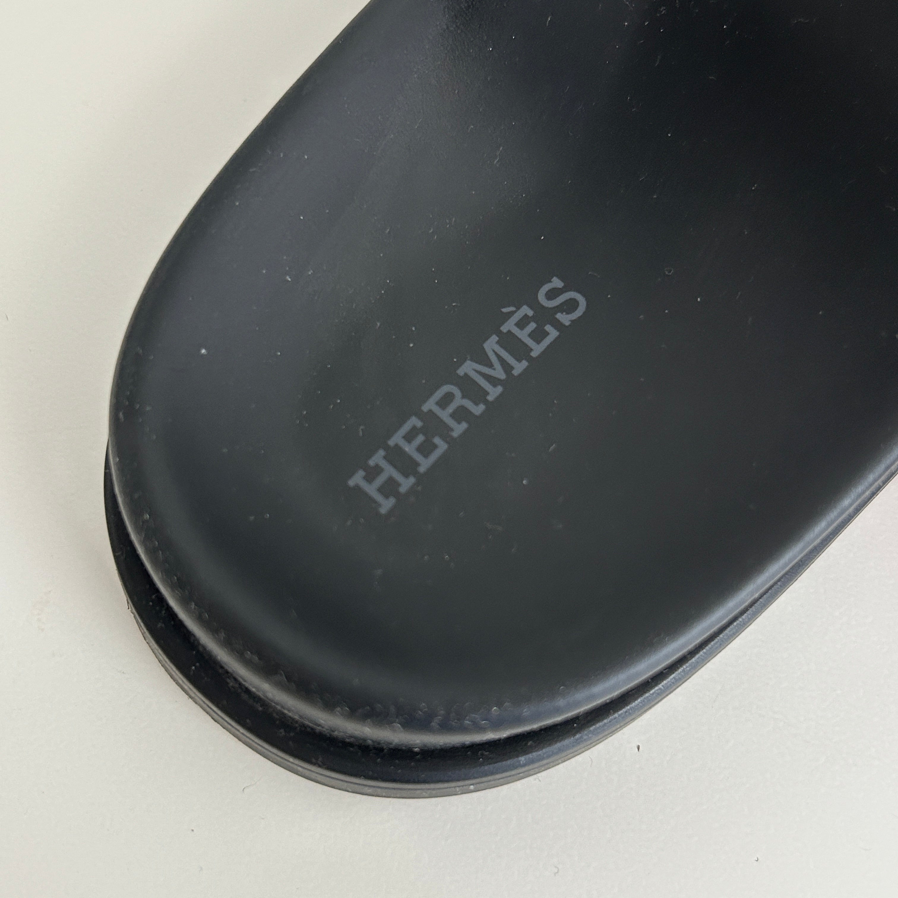 Red/Brown Chypre Suede Sandals