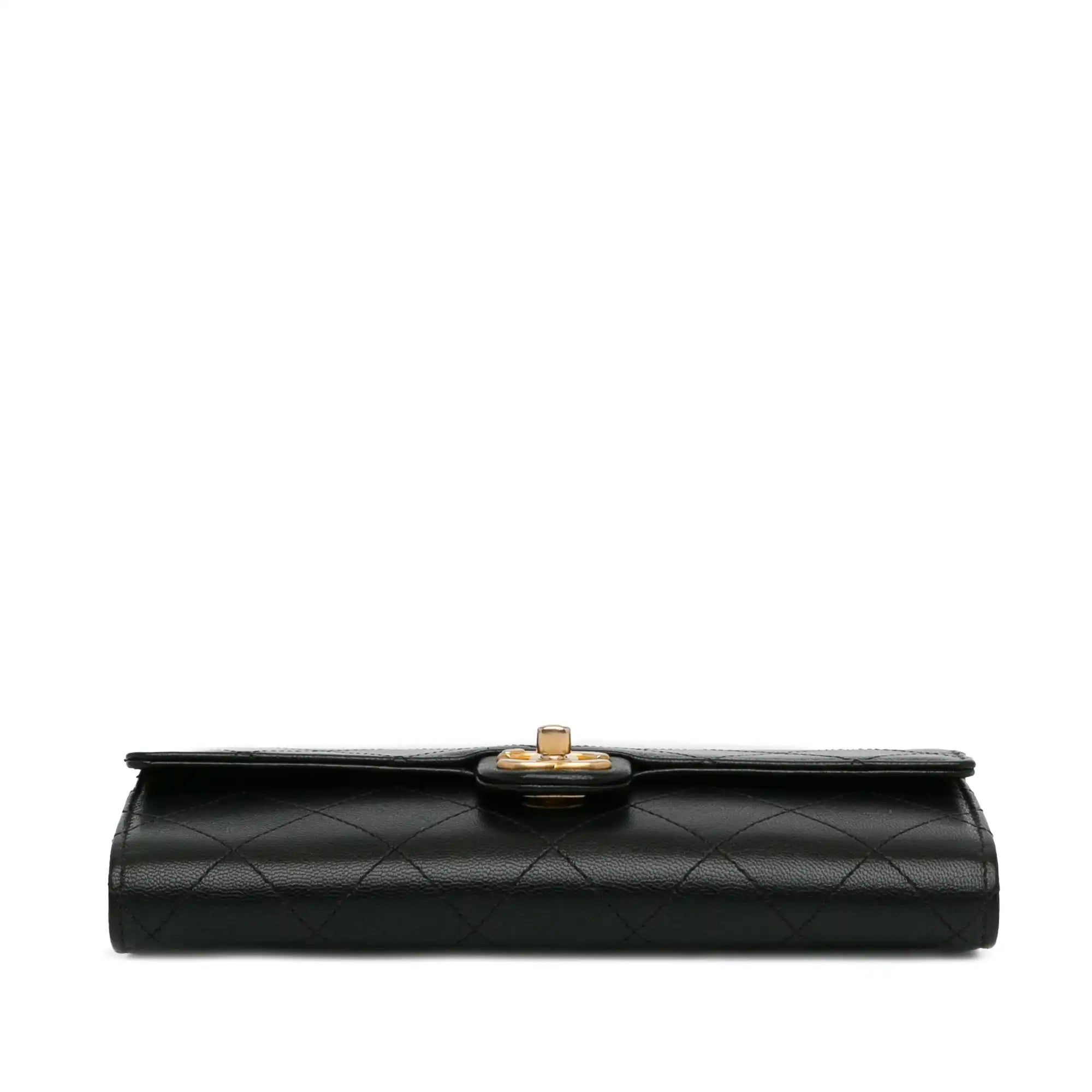 Black Goatskin Chic Pearls Clutch with Chain AGHW