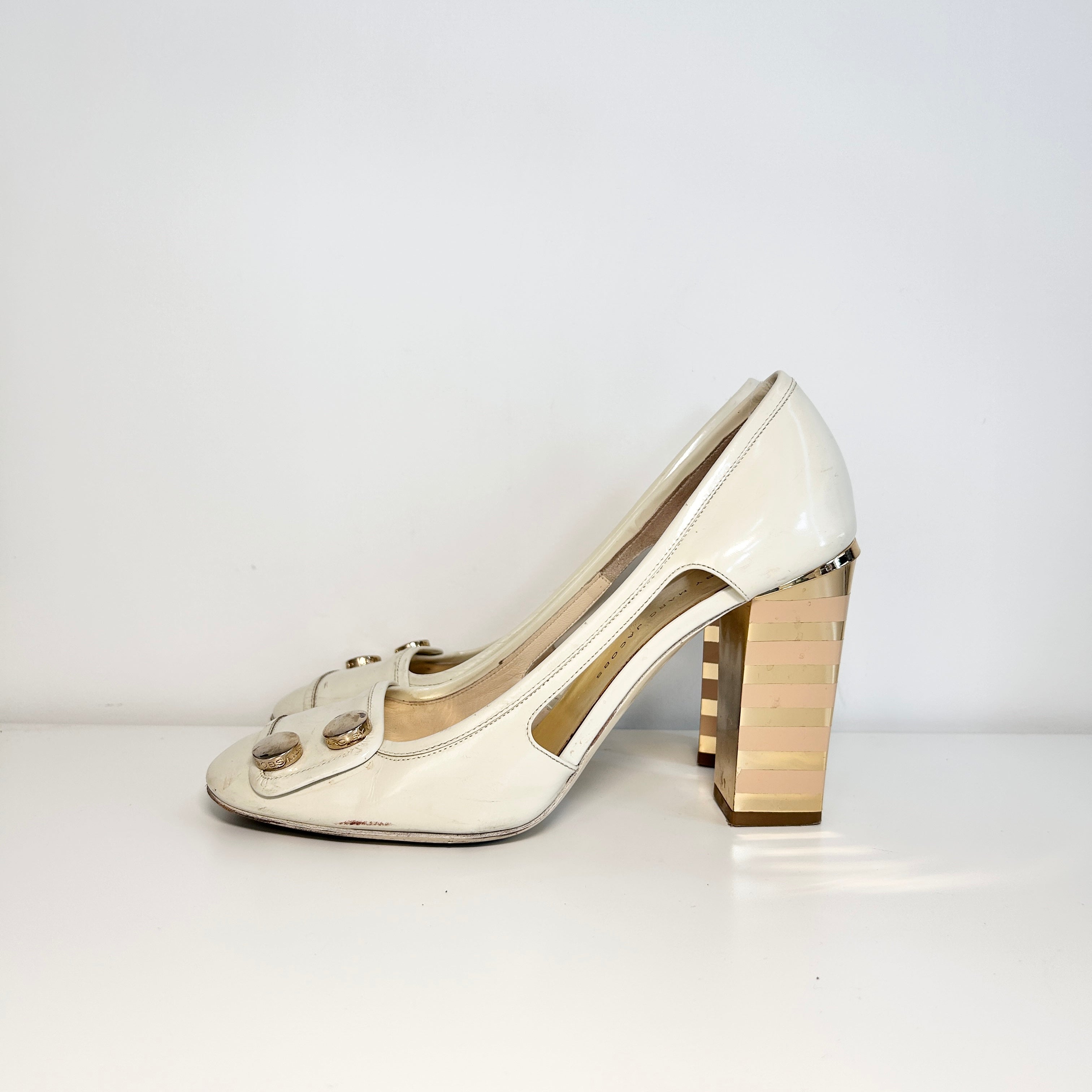 Cream Leather Cutout Pumps